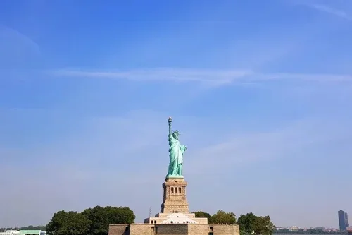 Secrets of the Statue of Liberty and Ellis Island Tour