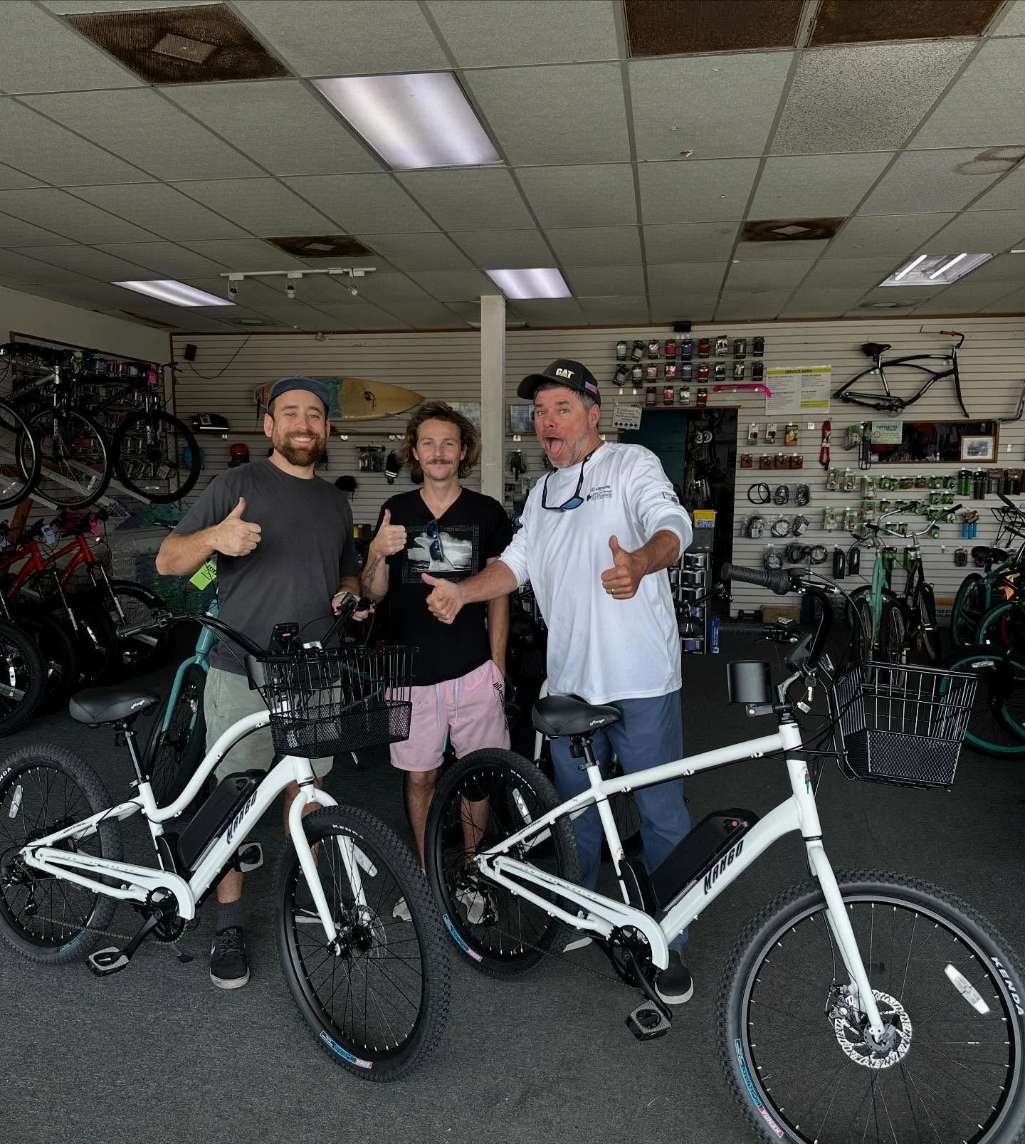 🚴&zwj;♀️🚴&zwj;♂️ THE BIKES ARE IN HAND! 🚴&zwj;♂️🚴&zwj;♀️
ONLY $10 to enter for a chance to win TWO brand-new Mango Superbird eBikes (one men&rsquo;s frame + one women&rsquo;s frame)!

🎟 Winners will be drawn October 16th at RP&rsquo;s Fine Food 