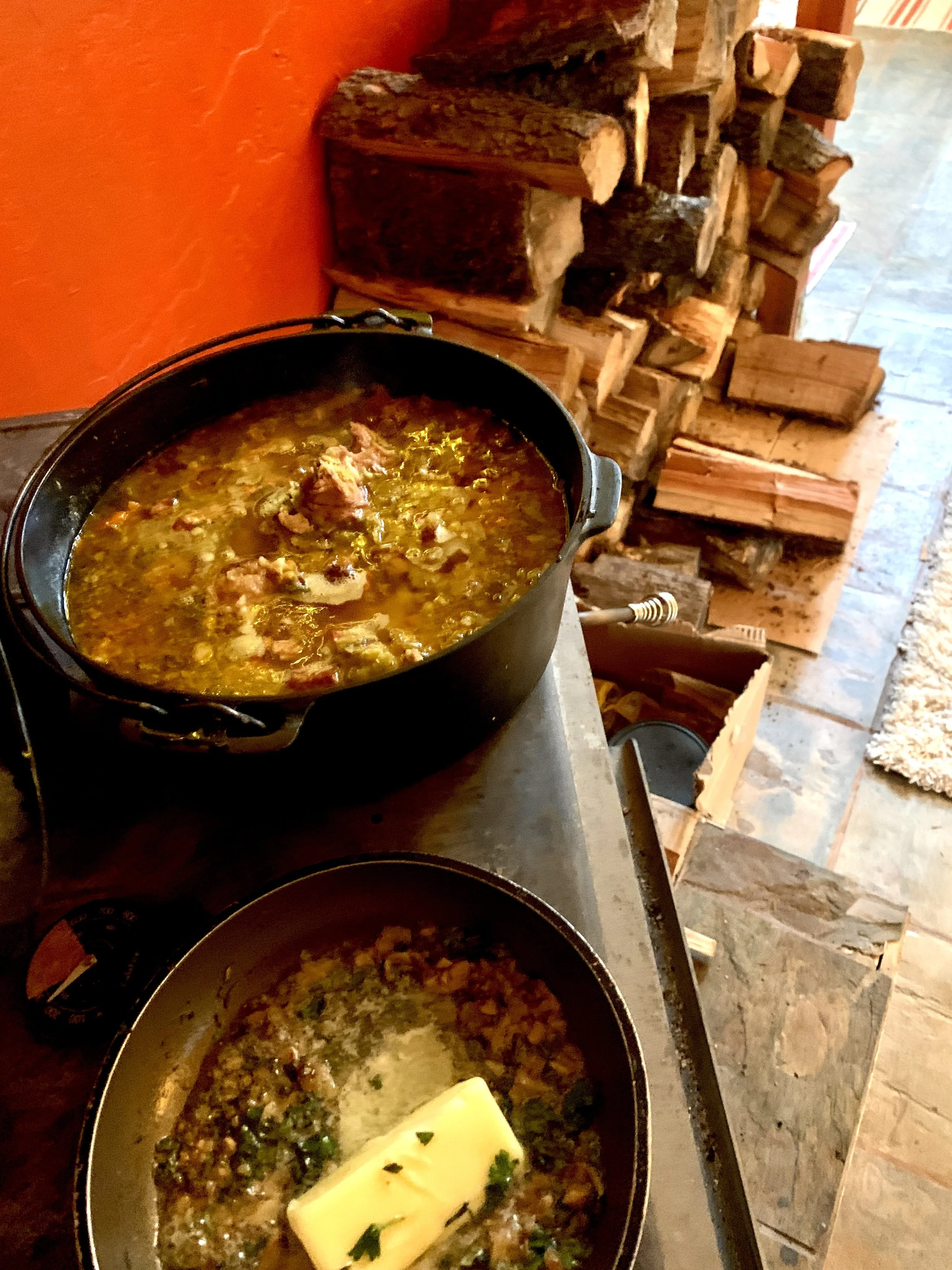 The scent of the Country Storehouse will tickle your Spirit & enLIGHTen your taste buds!