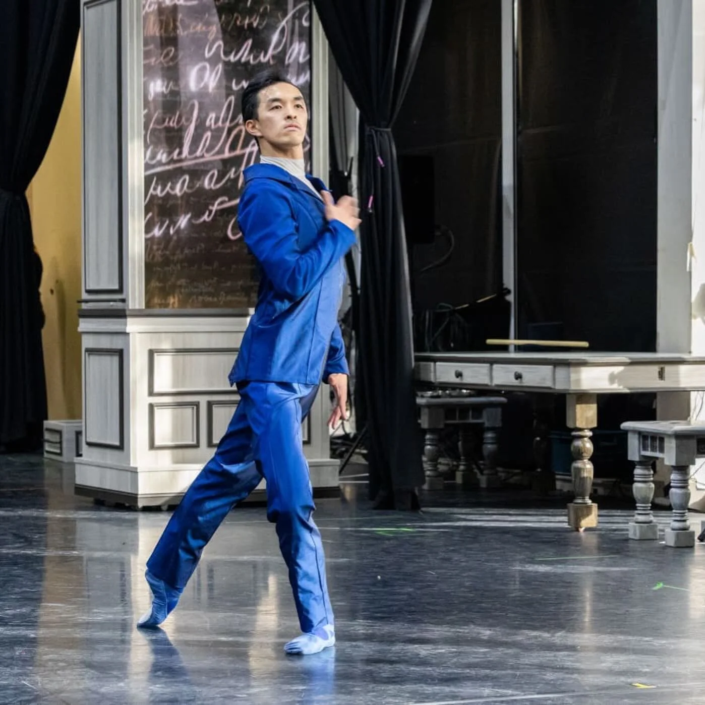 台灣舞蹈家 #梁秩傑 擔任英國北方芭蕾舞團全新作品《Gentleman Jack》男主角！
由國際知名編舞家Annabelle Lopez Ochoa創作，改編自真實人生故事，此作為北方芭蕾舞團首度以酷兒主題打造的大型芭蕾舞劇，同時也是與芬蘭國家芭蕾舞團的跨國共製作品。
作品將自3月7日於里茲進行世界首演，後續也將於英國雪菲爾德、諾丁漢、倫敦等地巡迴演出。

Taiwanese dancer @george_liang.c.c would be featured in Northern Ball