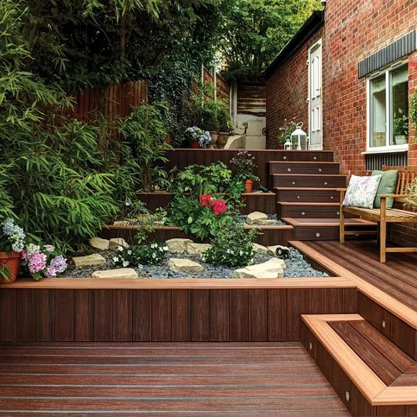 trn-stockport-007-lr-tt-stairs-lighting-garden_Media-Carousel.jpg