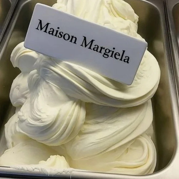 i don't understand it. this is one of my most favorite mash ups ever i don't know the creator but i would like to do this with you. 
🍦