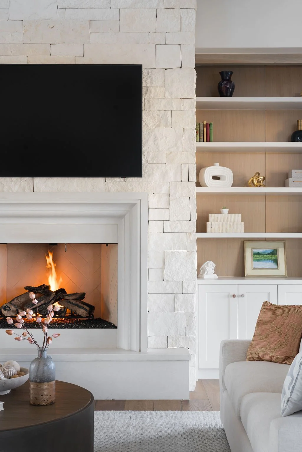 Lost-Preserve_Livingroom-Fireplace,Shelving-Detail.jpg