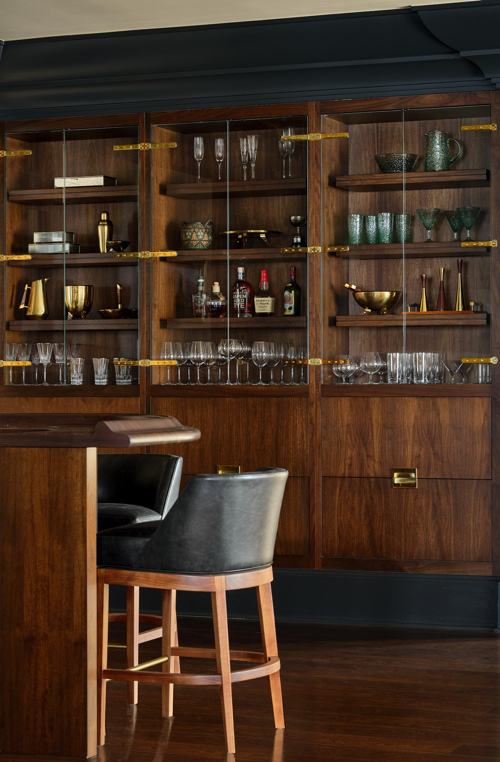 Denice-Dr-Brody-01-13-23-Bar-Cabnet-Web.png