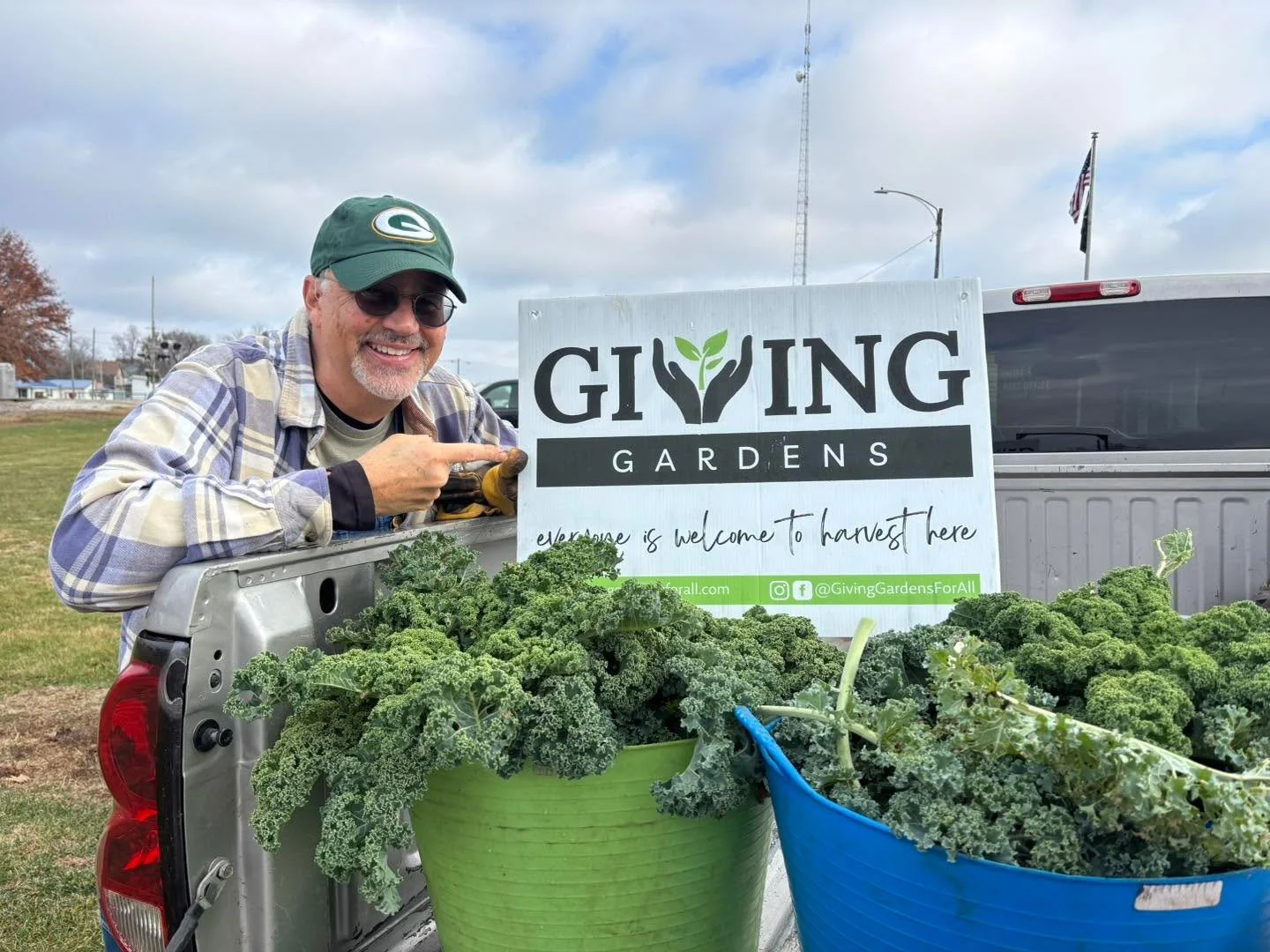 Jim recently shared that he &ldquo;never would have guessed&rdquo; that he would eat (let alone enjoy!) kale. Now he&rsquo;s a fan! 😂 Anyone else had this experience after trying garden fresh kale?

#tryingnewthings #tryingsomethingnew #garden #fres