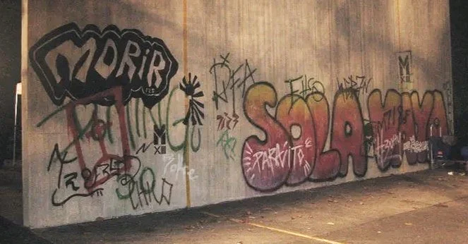 On+Set+-+Grafitti+Wall.jpg
