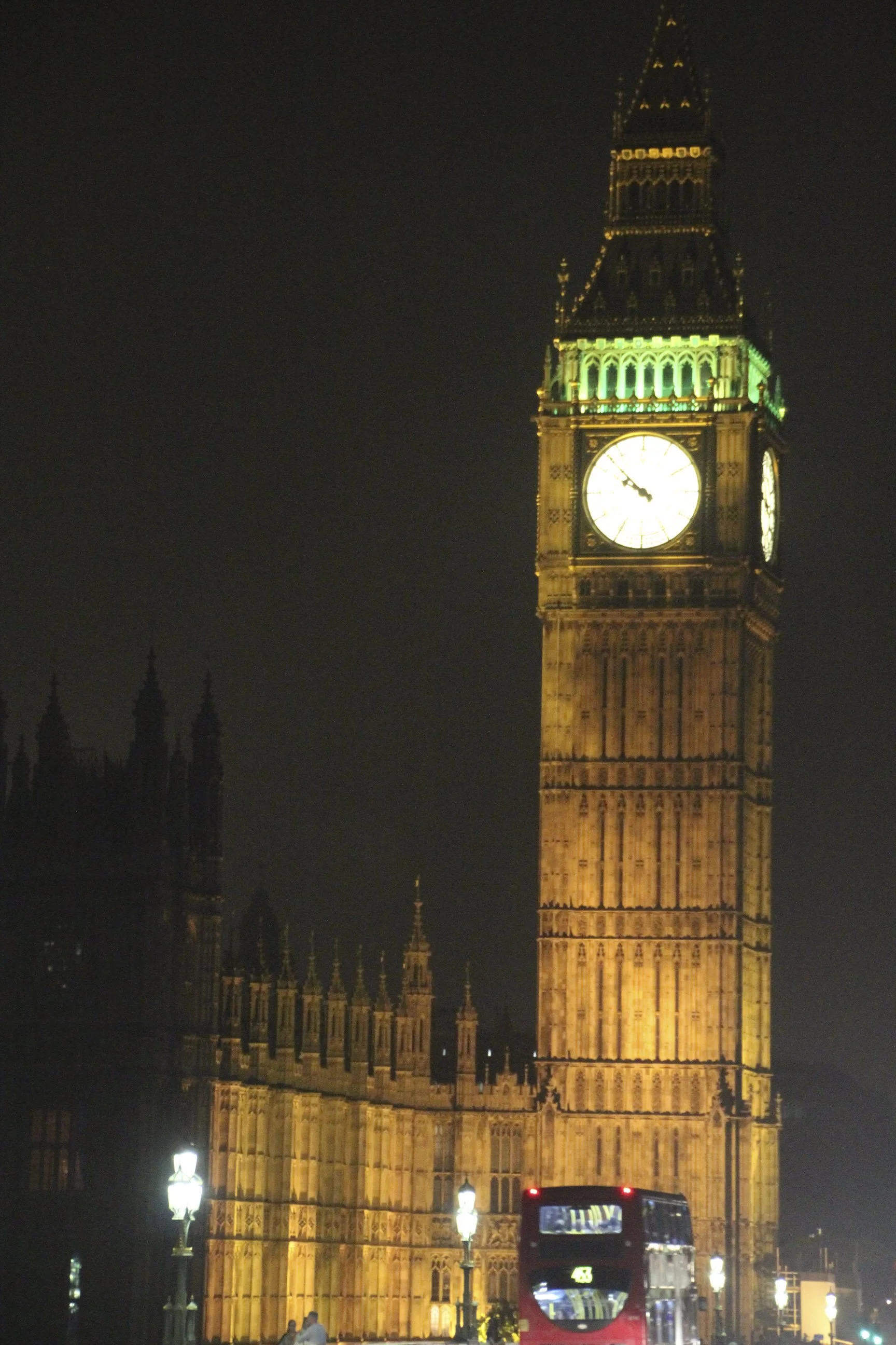 Big Ben Night Bus — London, England