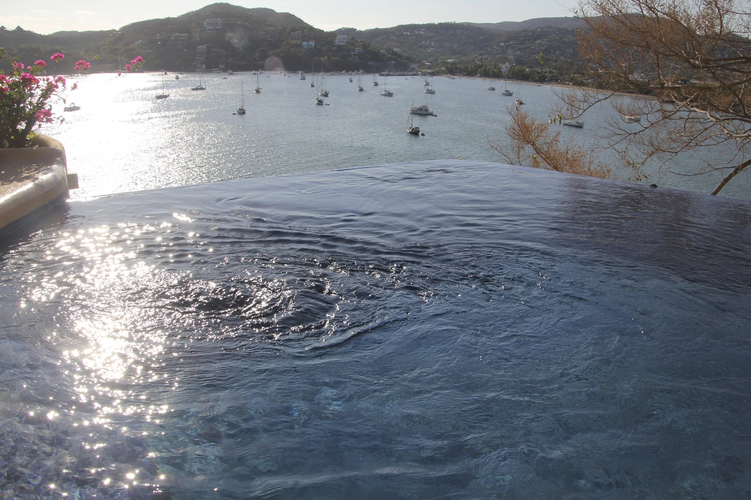 Zihua Infinity Pool — Zihuatanejo, Mexico