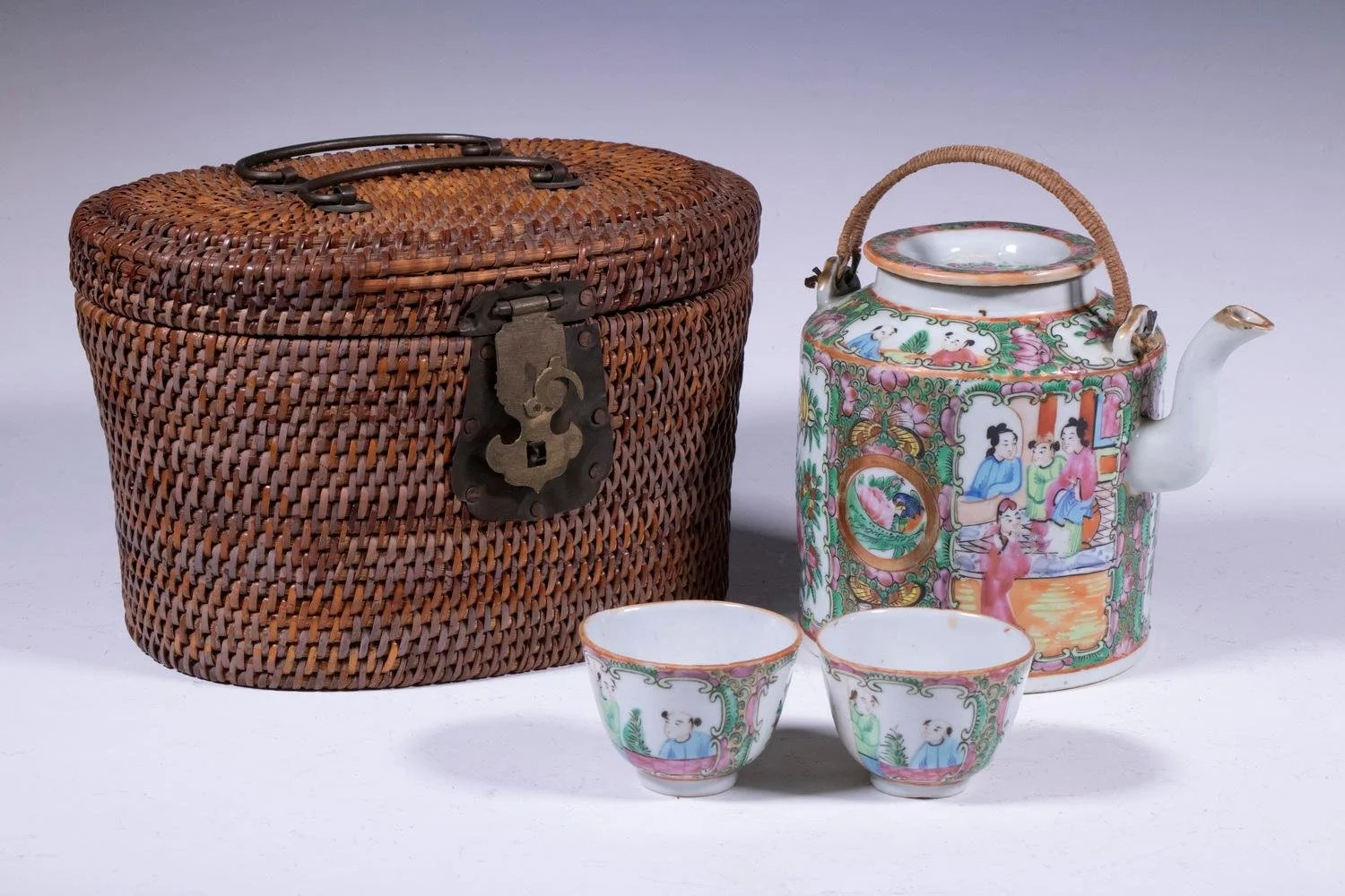 Chinese Rose Medallion Tea Set in Basket, Republic Period