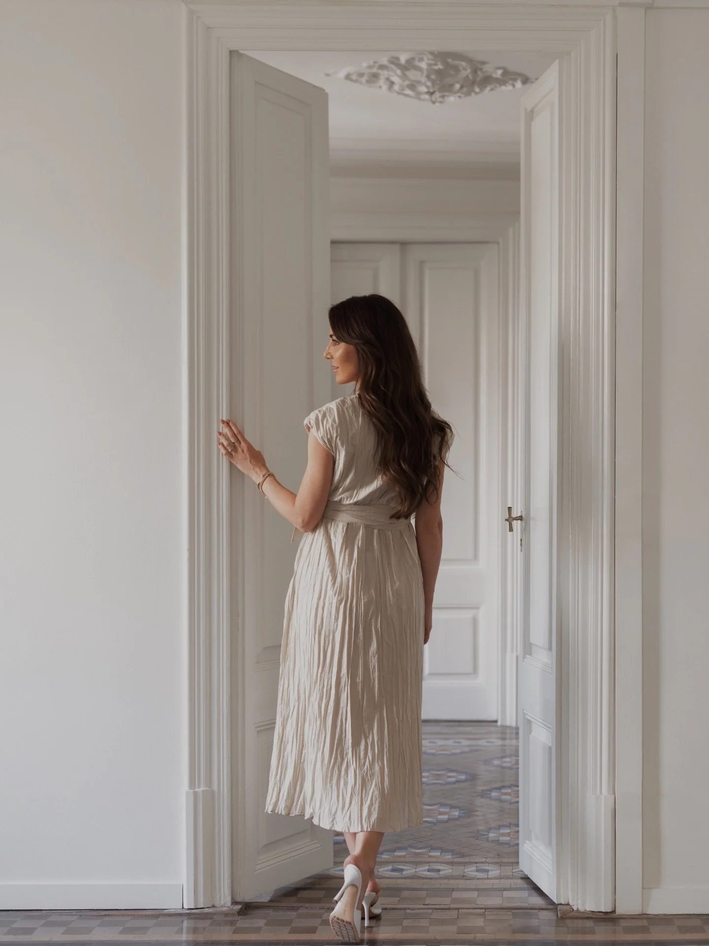 Birthday reflection 🤍

When I shot these for KPS with @paoroa, a dear friend told me to bring a dress.
I didn&rsquo;t quite understand it then... I&rsquo;ve always been a suit girlie when it comes to business.

But looking back, I see it.

My work h