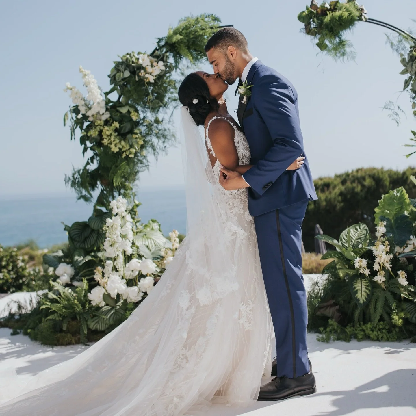 2025 was truly a year of growth 🌱

So grateful for every person who&rsquo;s been a part of my journey.

A special thank you to my husband for standing beside me and giving me the space, support, and stability to grow as an entrepreneur.

To my incre