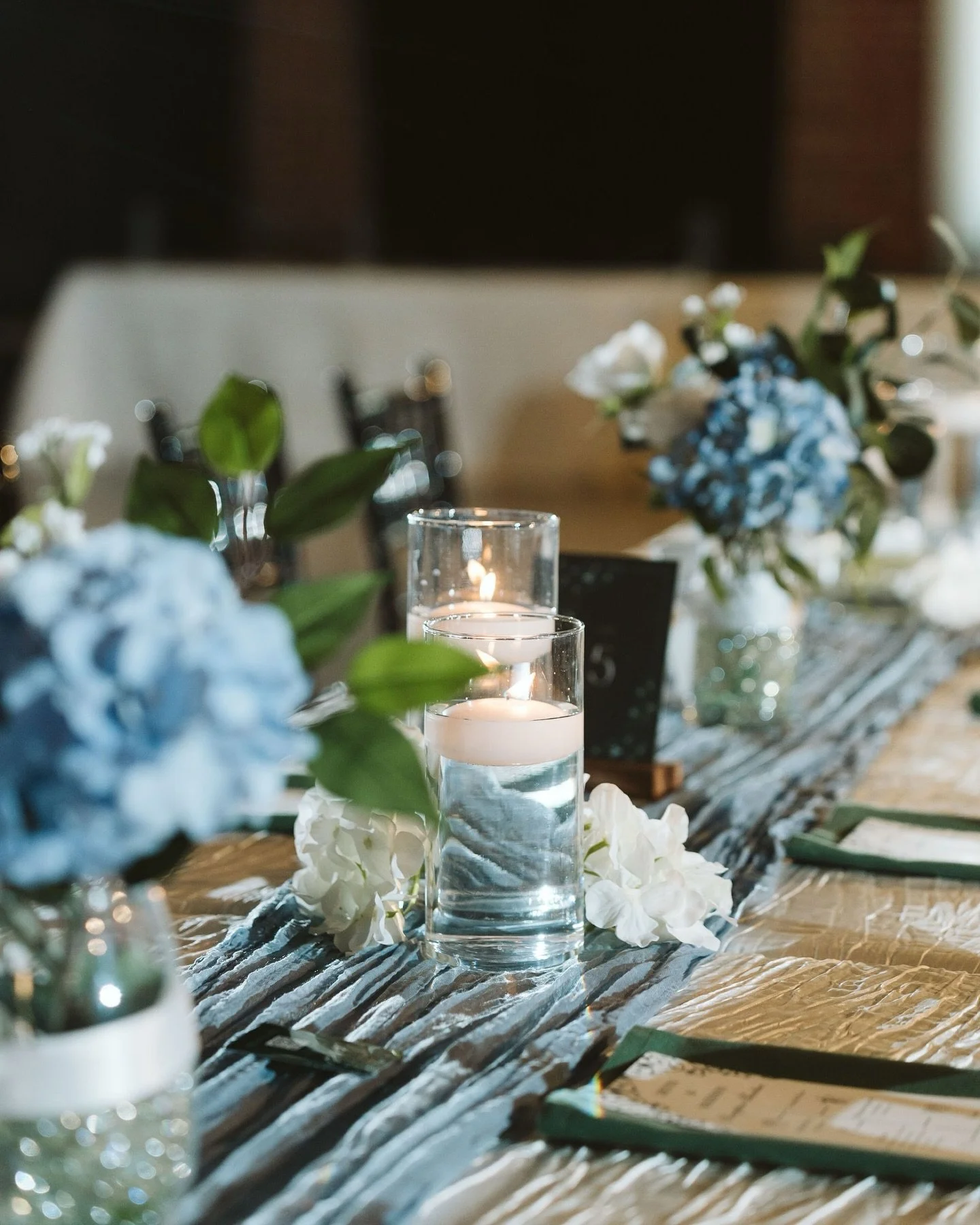 Are you stressed about who is going to set up the decor on your big day? 

Put your trust in our talented team to make your decor dreams come true! 🪻