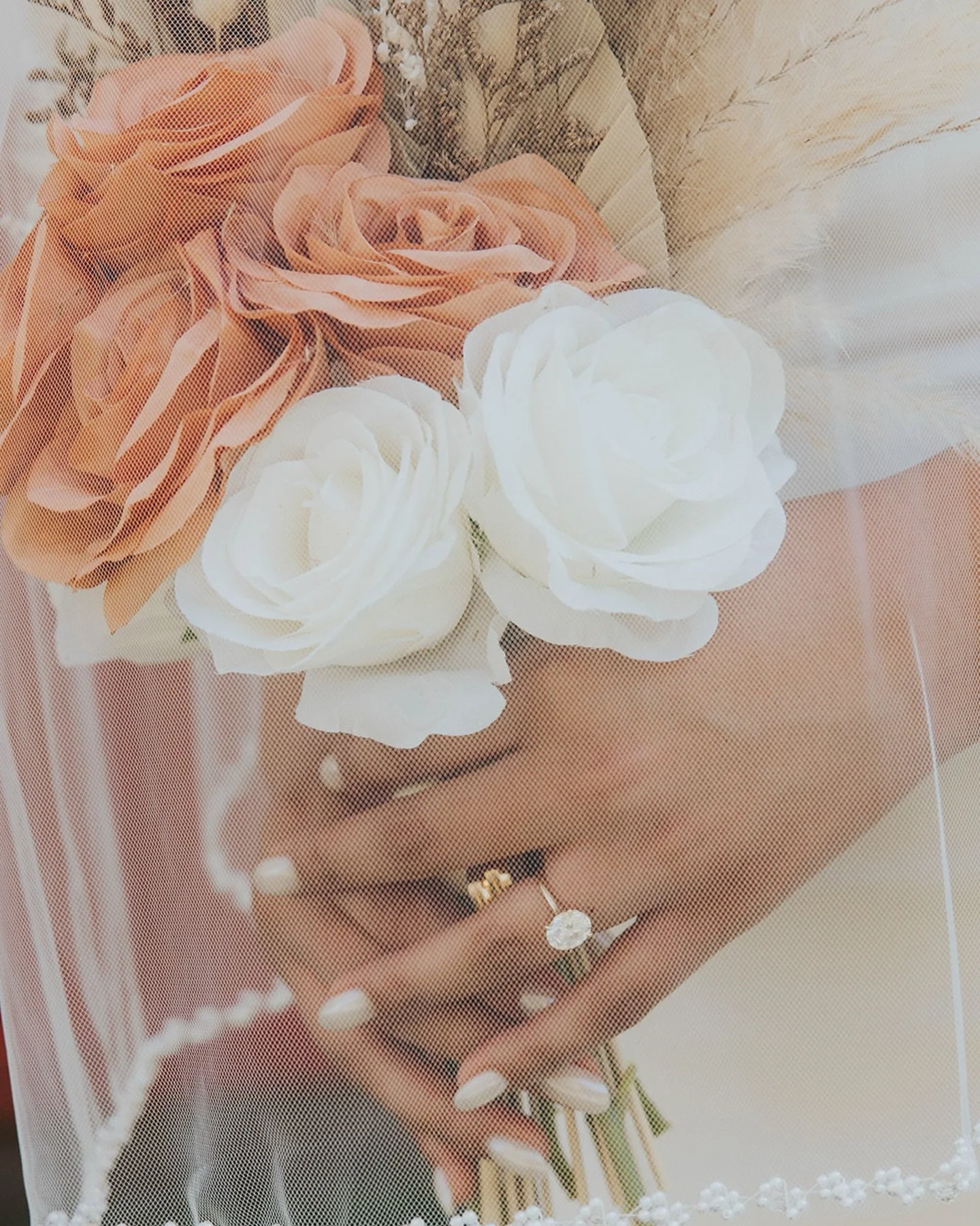 Soft &amp; timeless moments 🌷🪻🌼