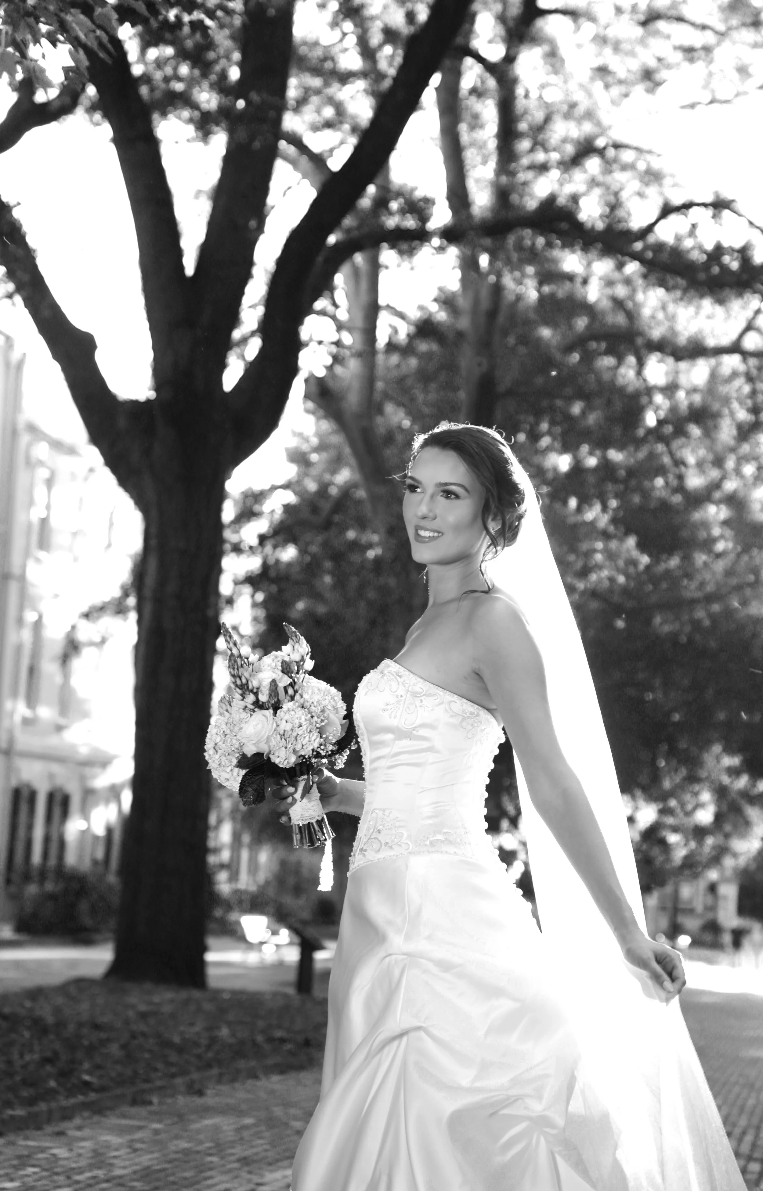 b&w bridal.jpg