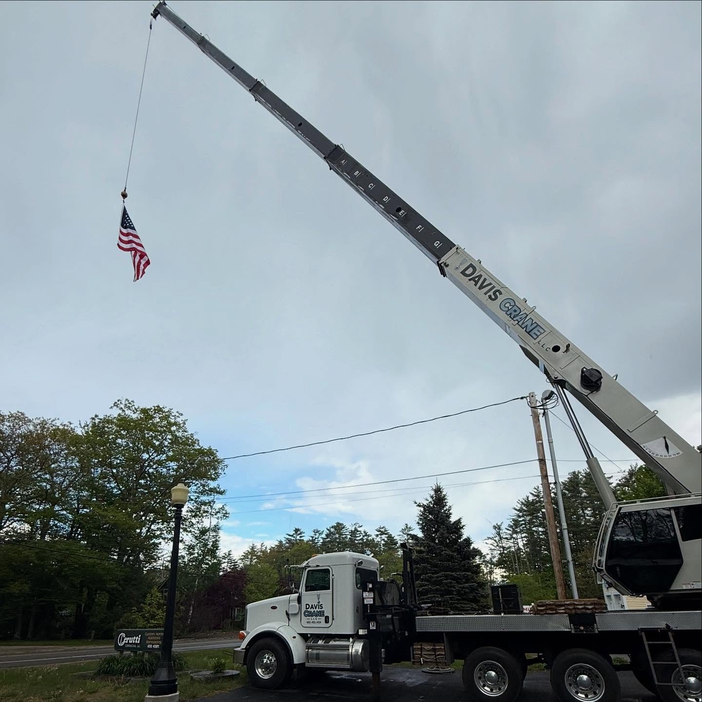 Honoring the brave who gave all. This Memorial Day, we lift the flag high in their memory. 🇺🇸