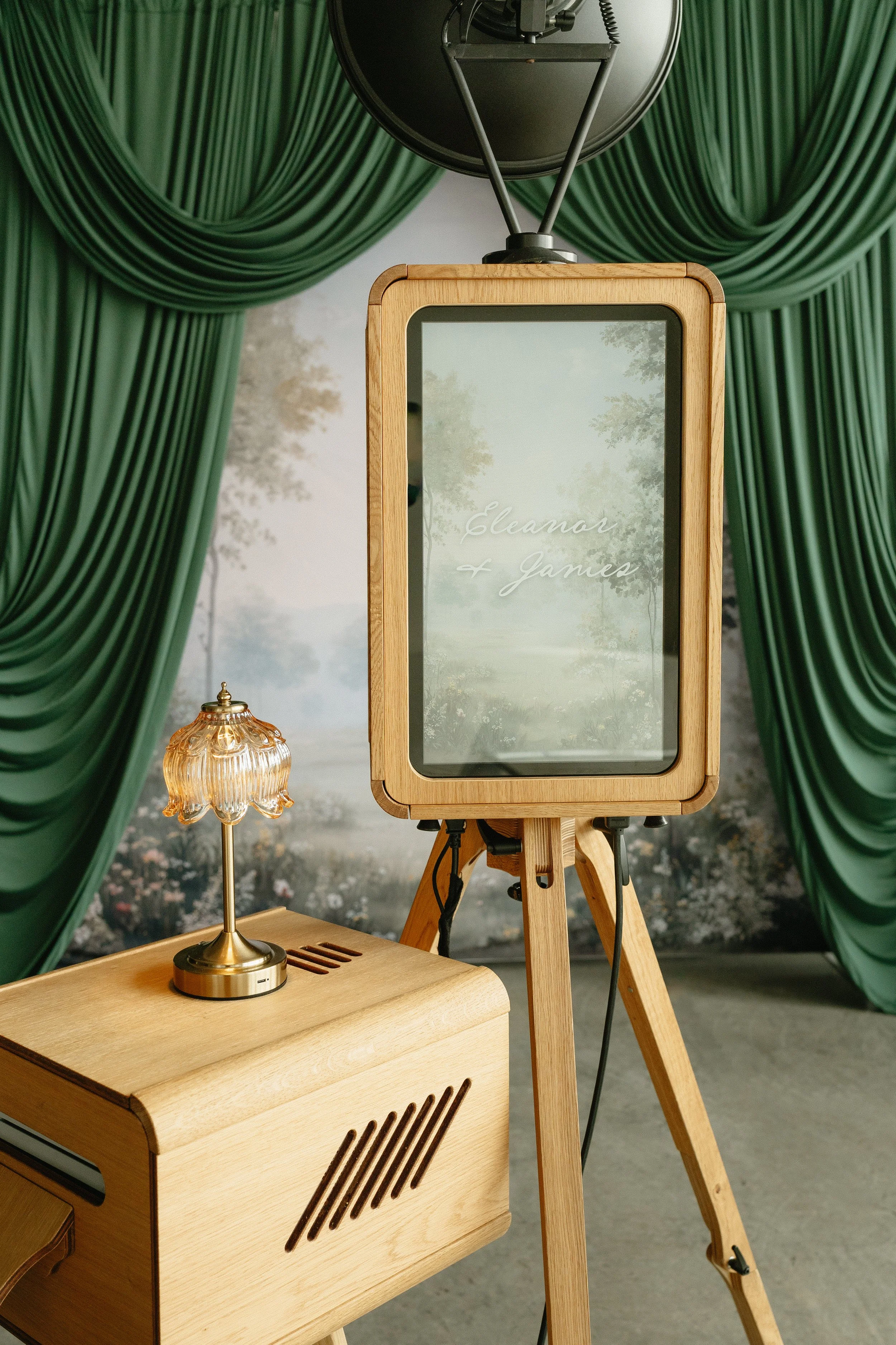 5_Enchanted_Icon_Booth-Stock.jpg