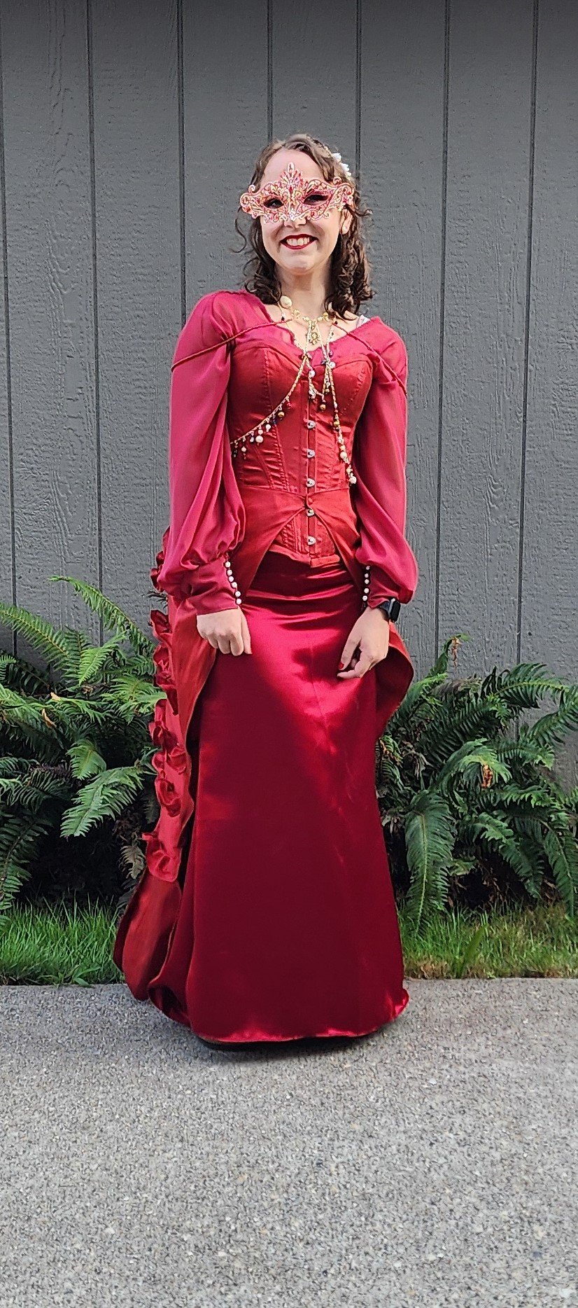 "Lobster Dress"
Blouse, Corset, Bustle, Skirt, Harness Necklace