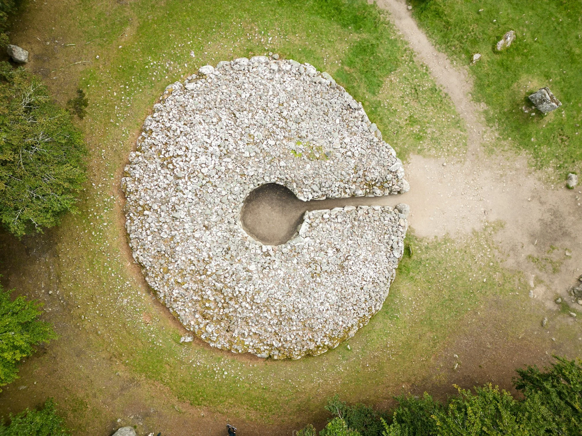 sacred-activation-integration-clava-cairns.jpg