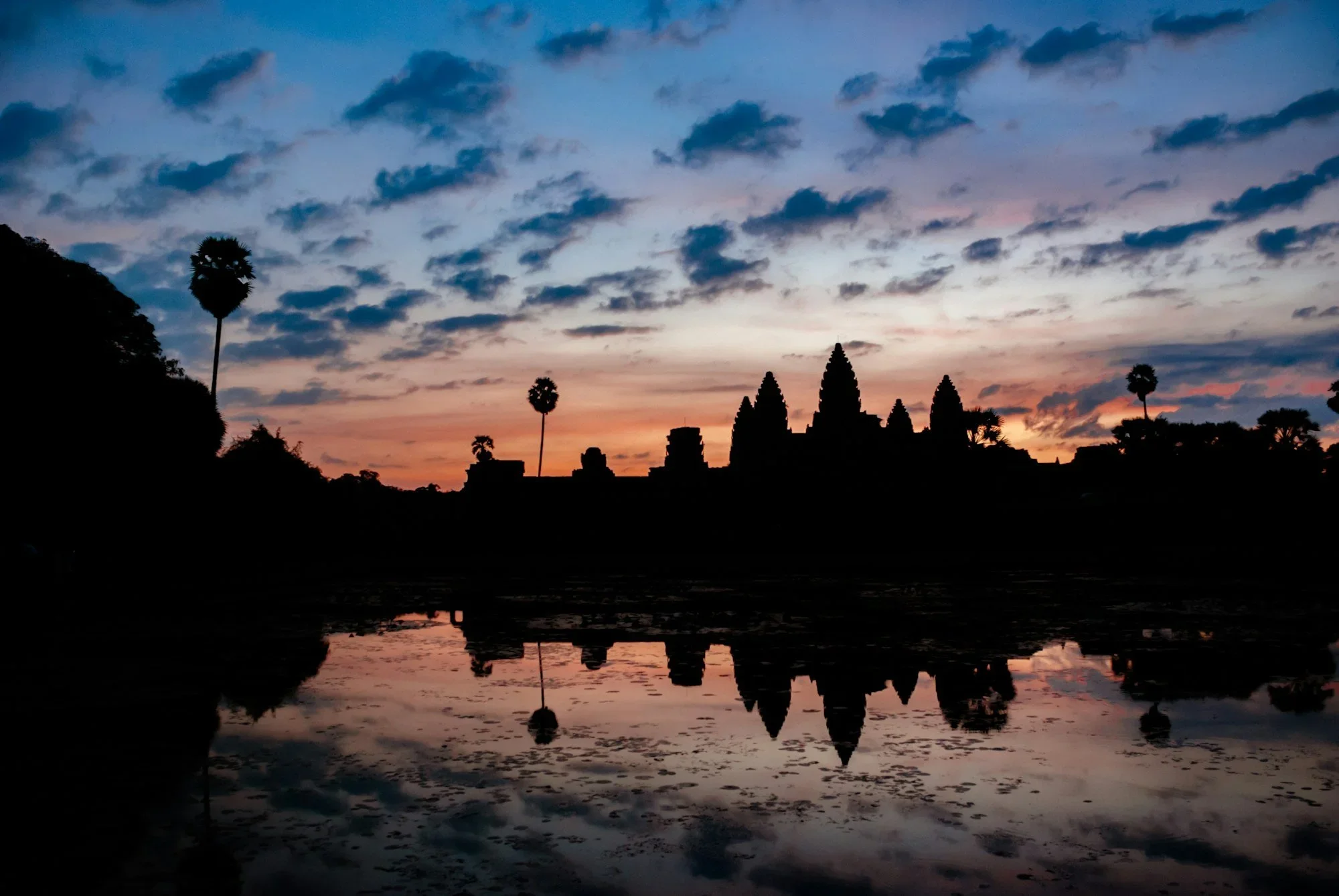 angkor-wat-sunrise-cambodia.webp