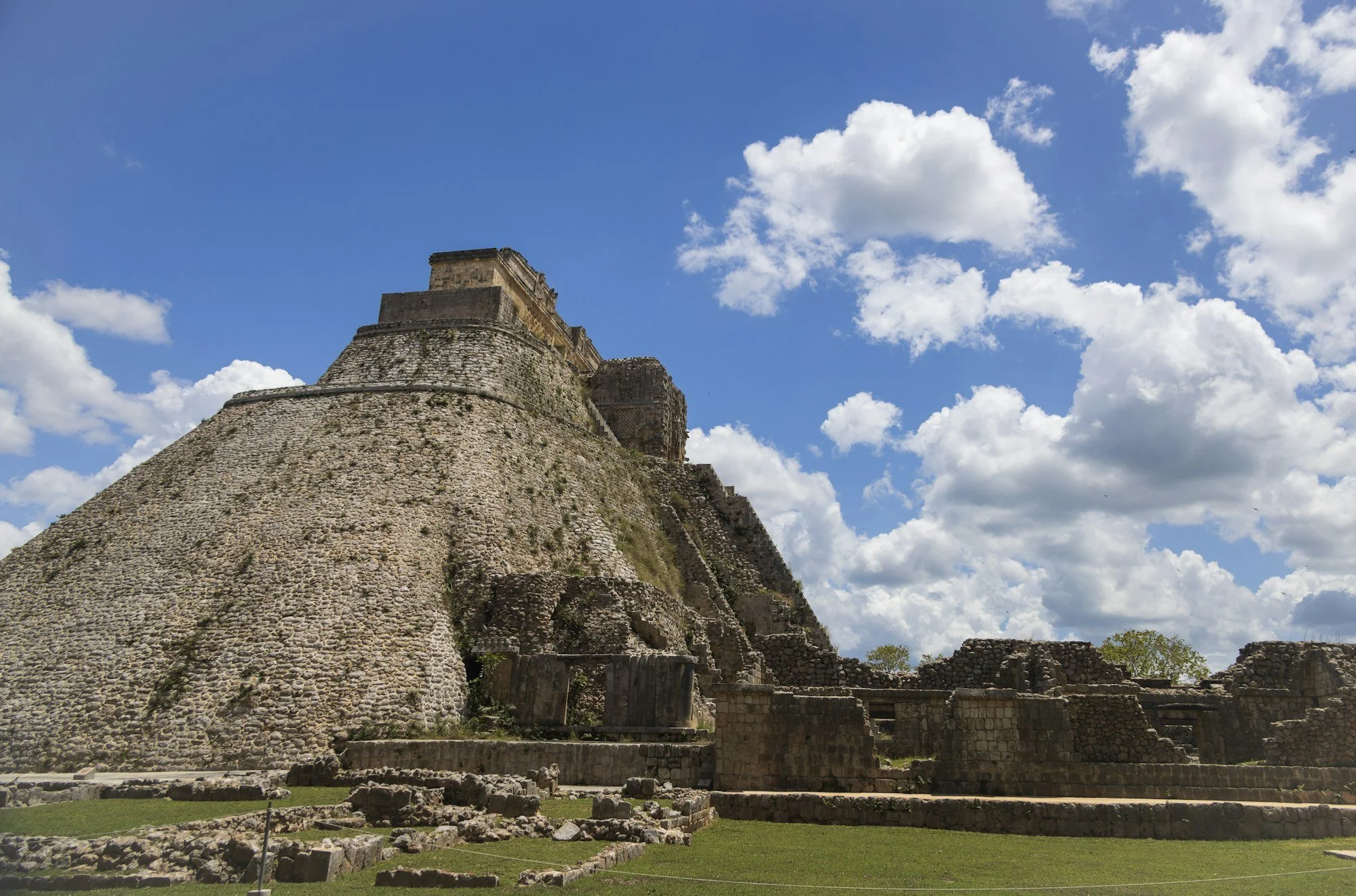 uxmal-pyramid-of-the-magician.jpg