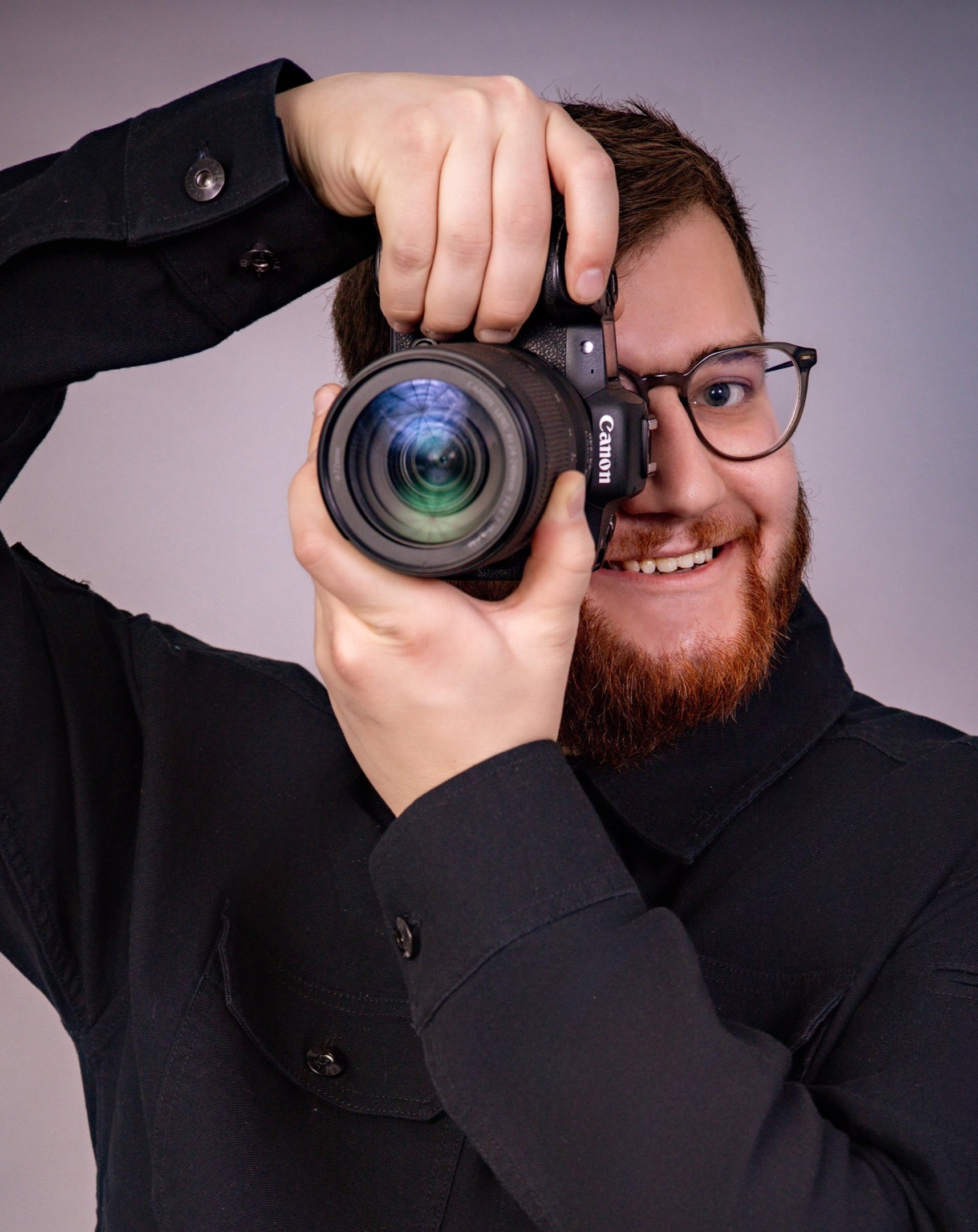 Final website headshot-(1 of 1).jpg