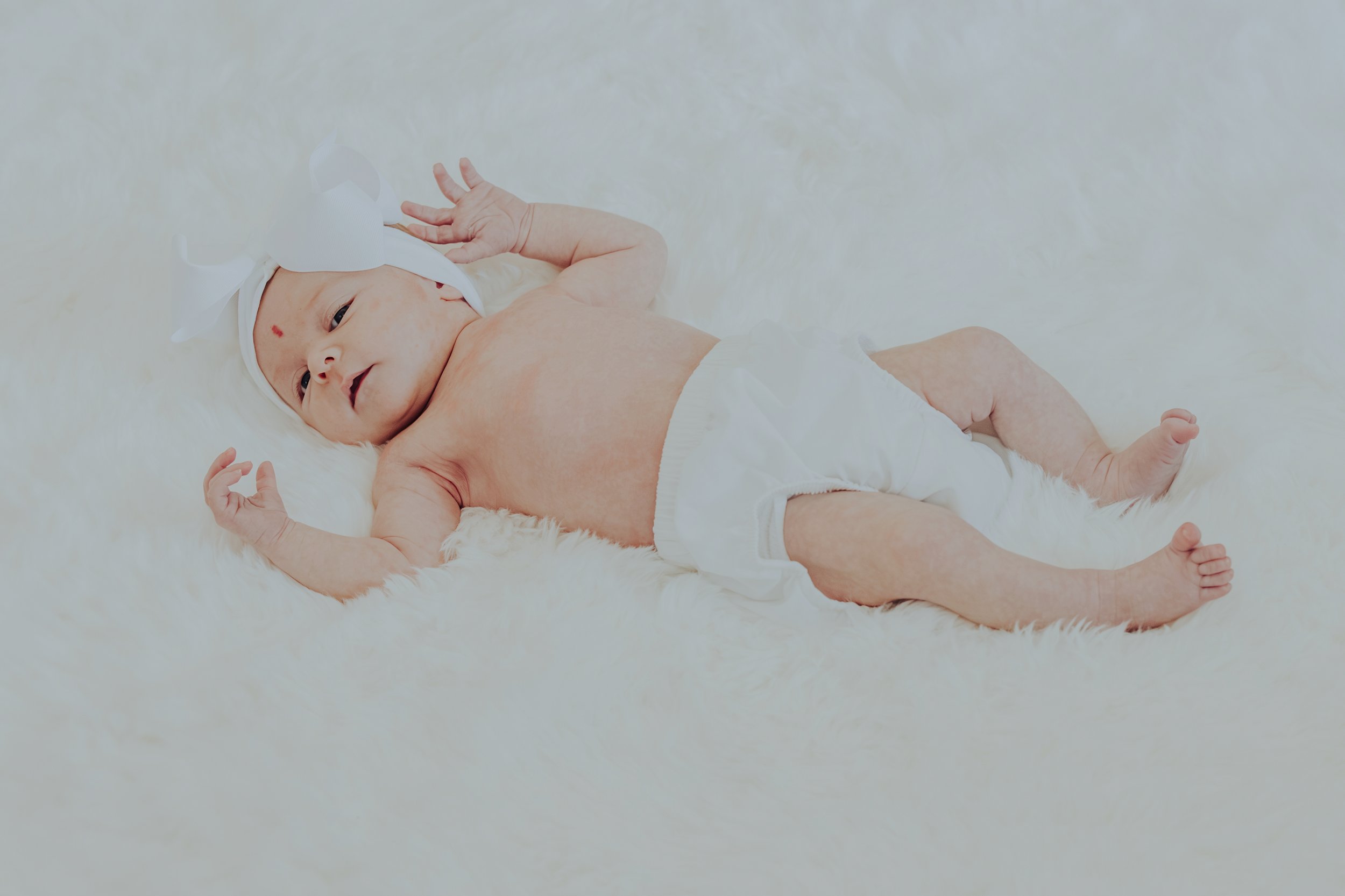 Rowan's New Born Shoot-14.jpg