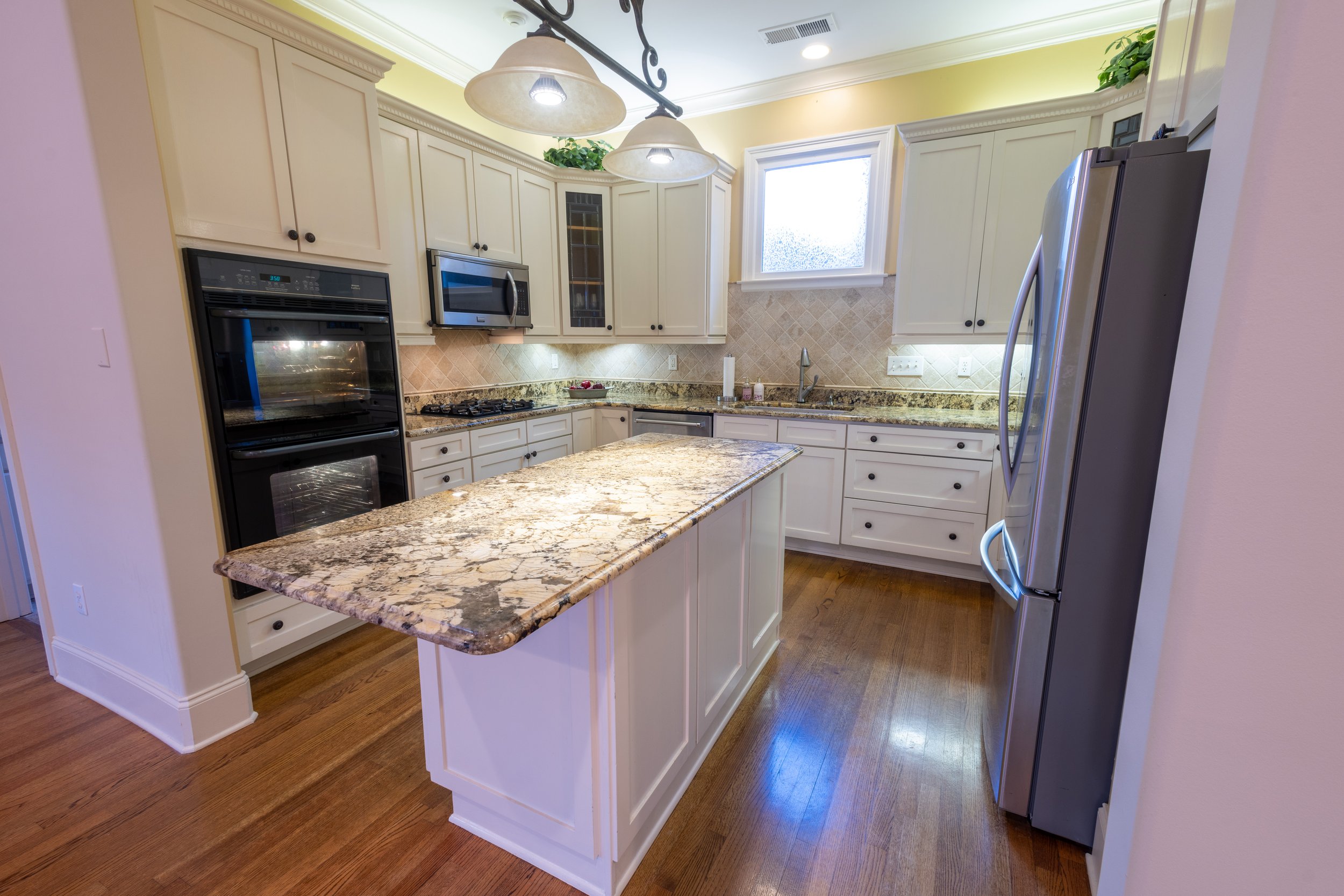 Kitchen #1.jpg