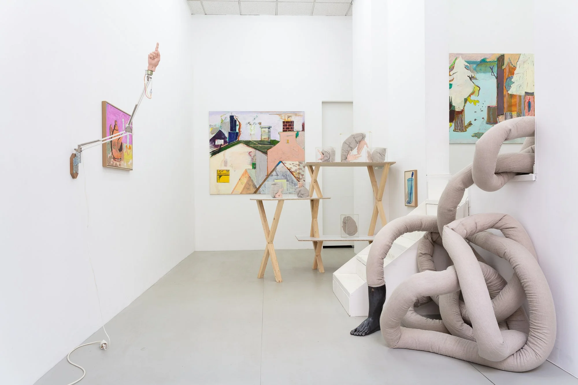 Christoph Roßner, Ausstellungsansicht, Tales Break Loose, Galerie Nina Mielcarczyk