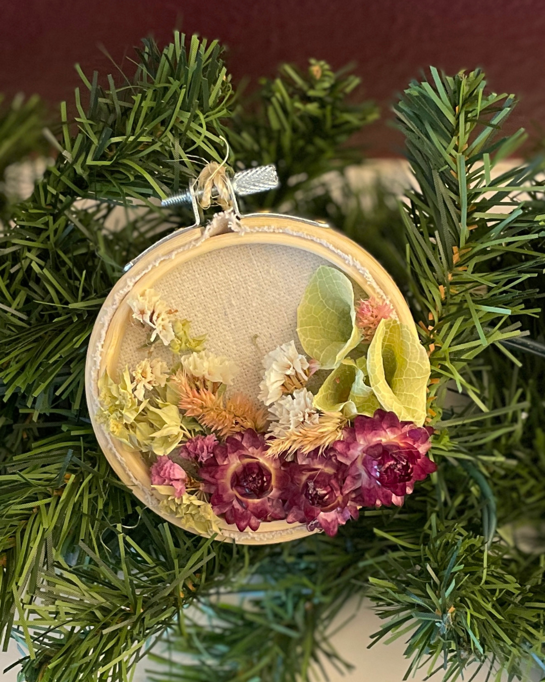 Dried Floral Ornament (1).png