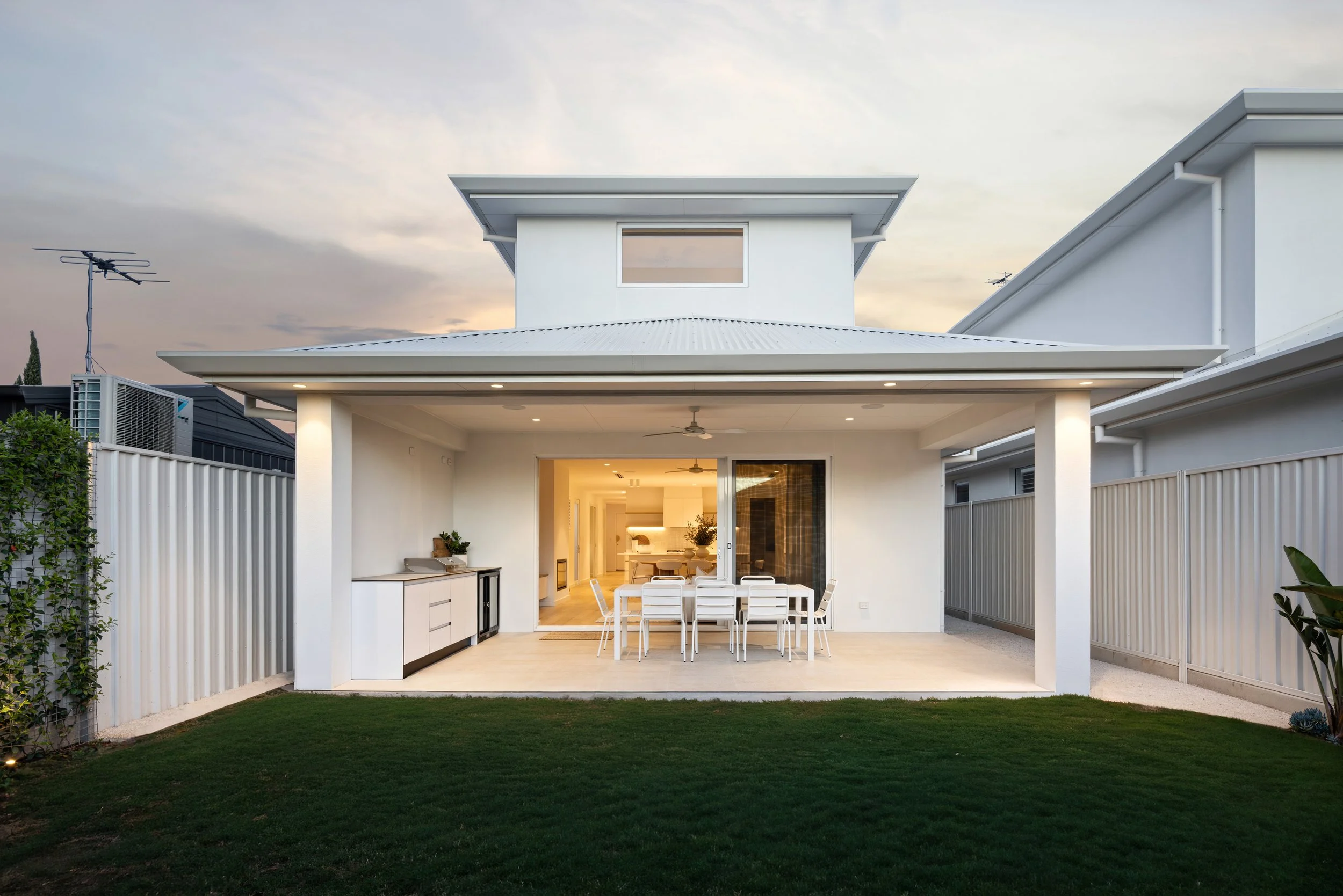 6 Caroona Avenue Hove  077.jpg