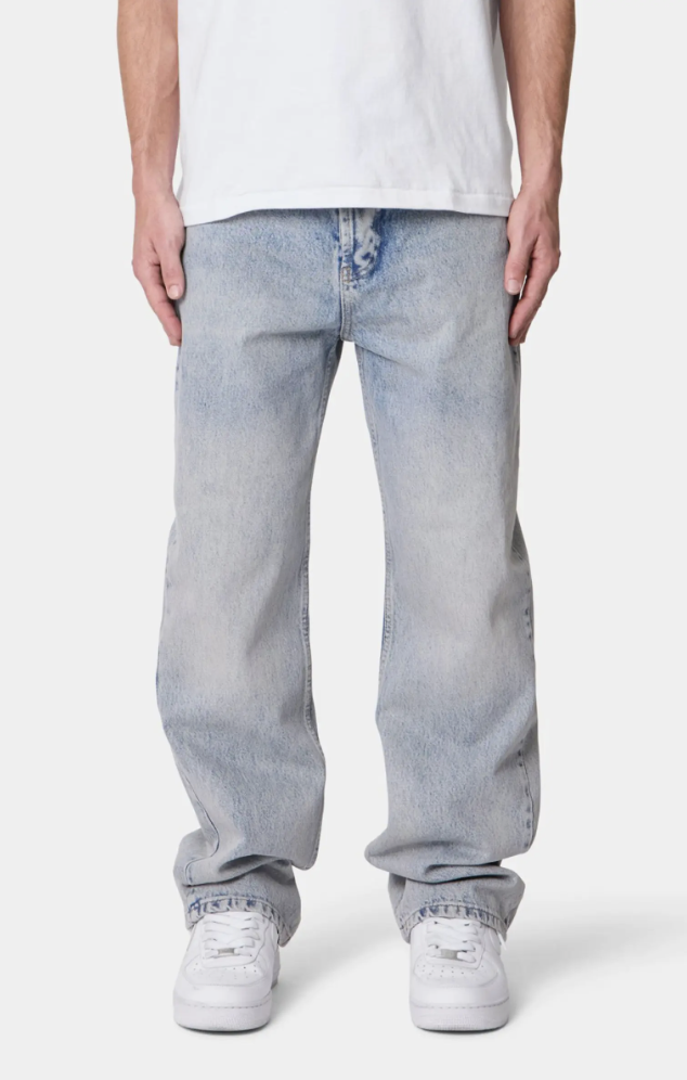 Lee Loose Fit Baggy Jeans in Hendrix wash, featuring a wide leg and relaxed seat specifically for men who need extra room in the thighs.
