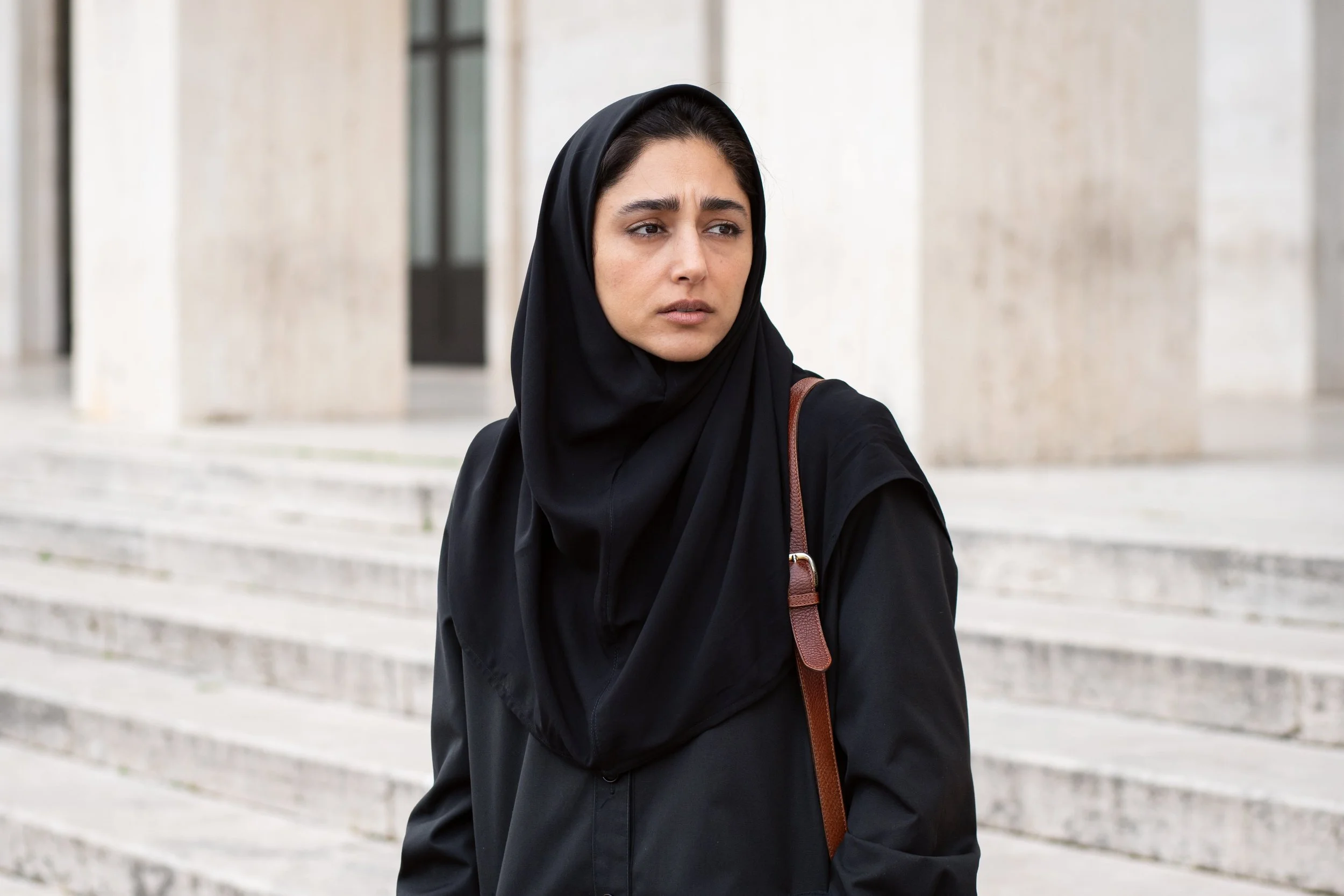 Διαβάζοντας τη Λολίτα στην Τεχεράνη (1)-min.jpg