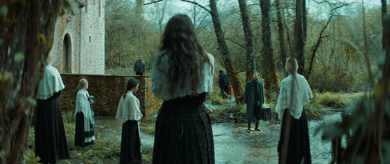 Άπειρη Γη (1).jpg