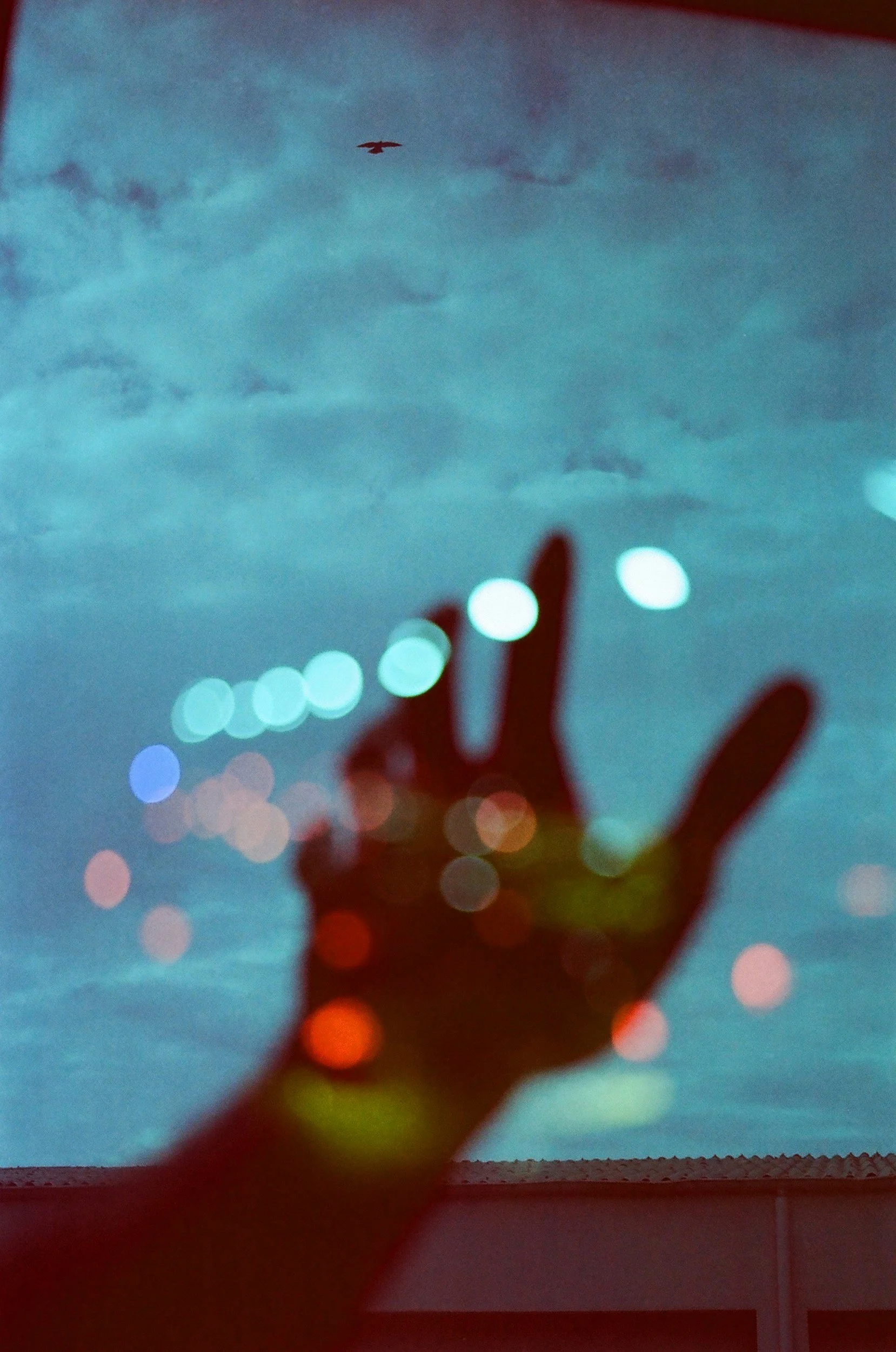 Can AI Replace Human Psychic Mediums? A Soulful Perspective