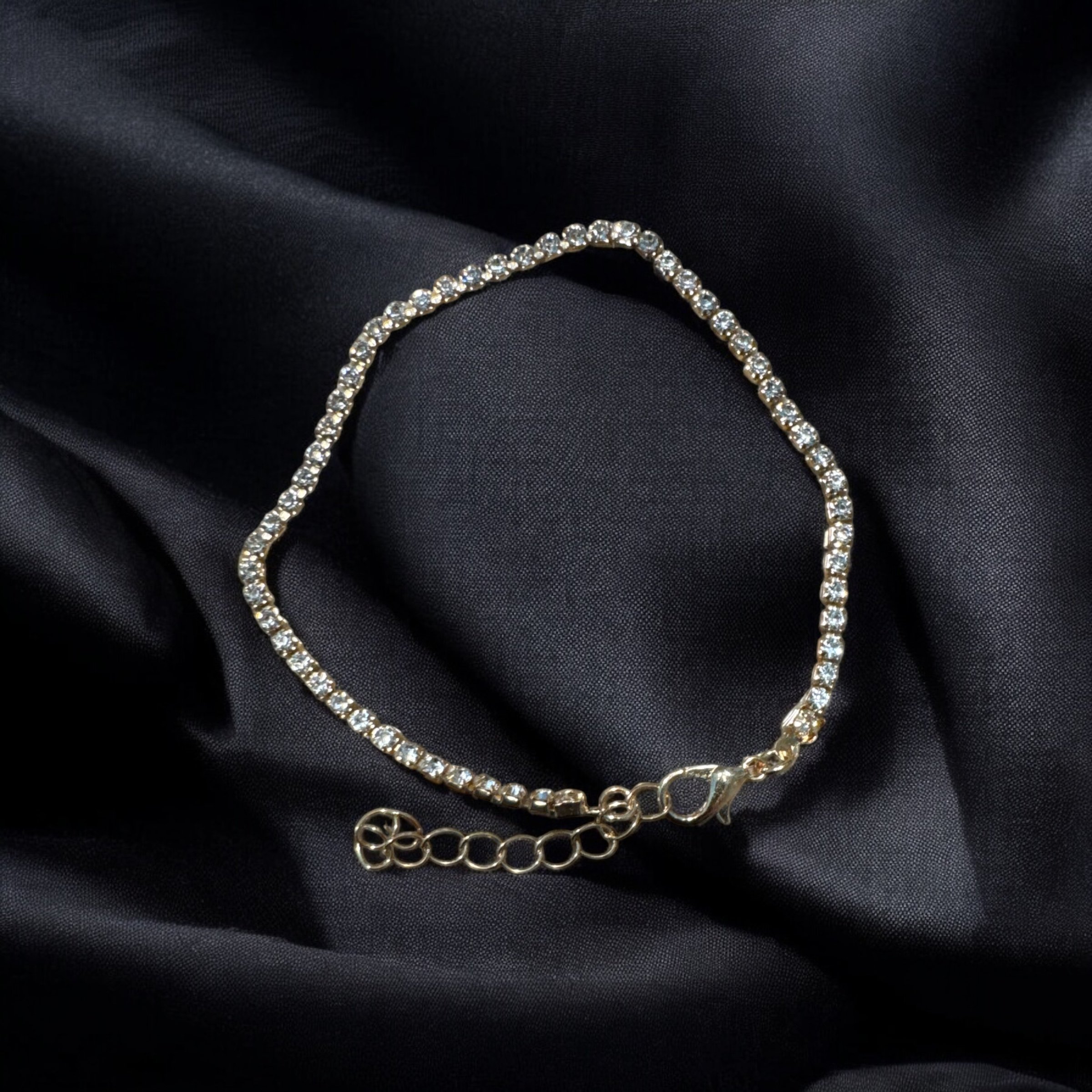 Item 631. Bracelet of diamonds