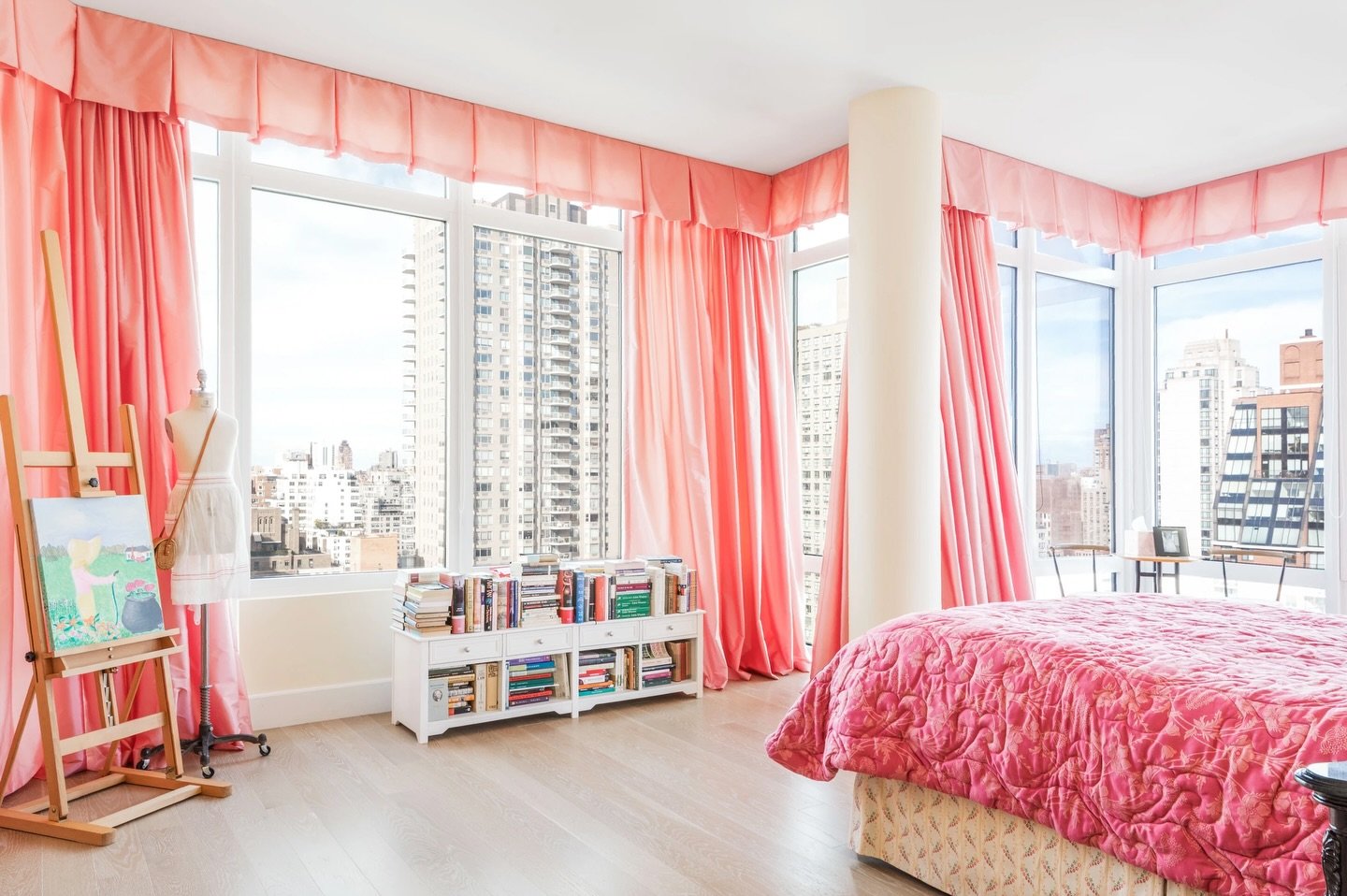 In this Upper East Side bedroom, silk drapes from @scalamandre and a bright bedspread bring just the right pop of color, joy, and inspiration to this layered palette. 
 
 
 
#nycinteriors #uppereastsideinteriordesign #nycinteriordesigner #custombedro