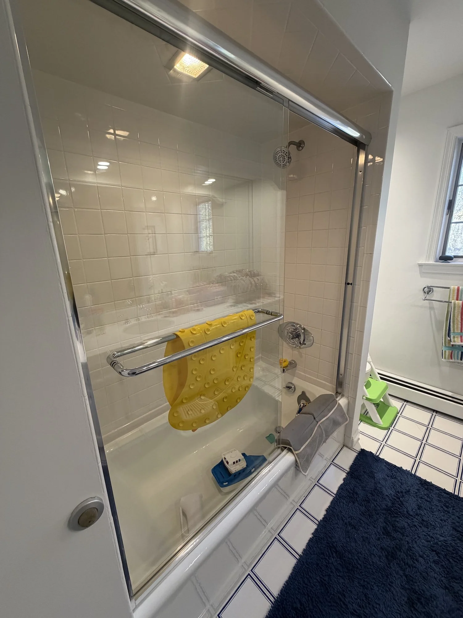 Kids Bathroom Before.jpeg