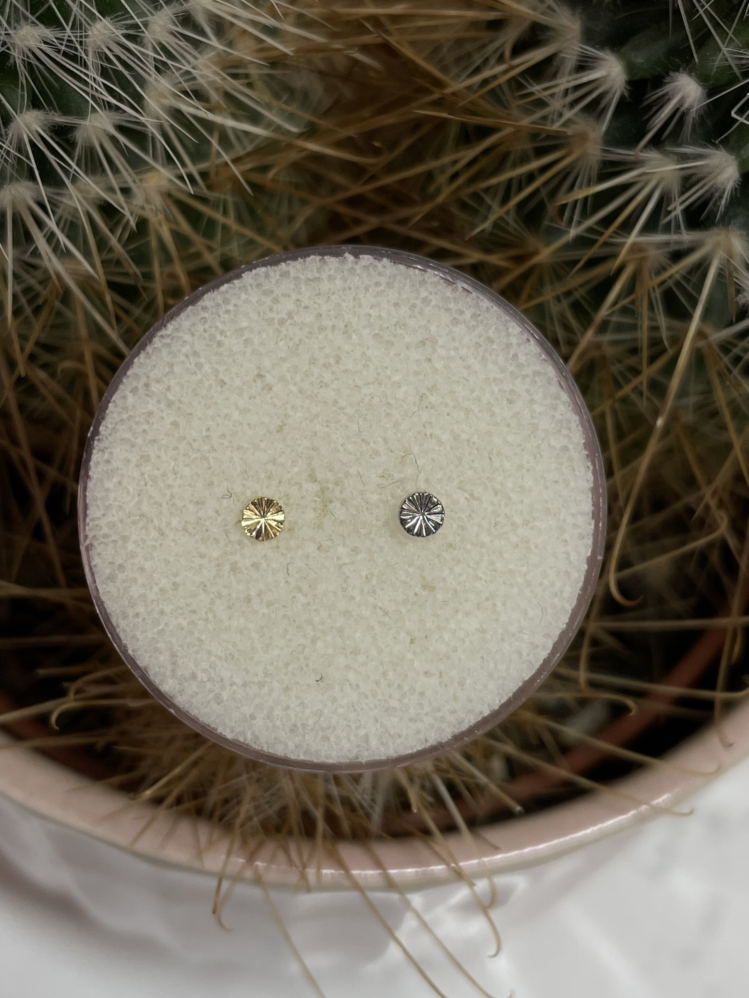 Seasons 14ct Gold - 3mm Disk