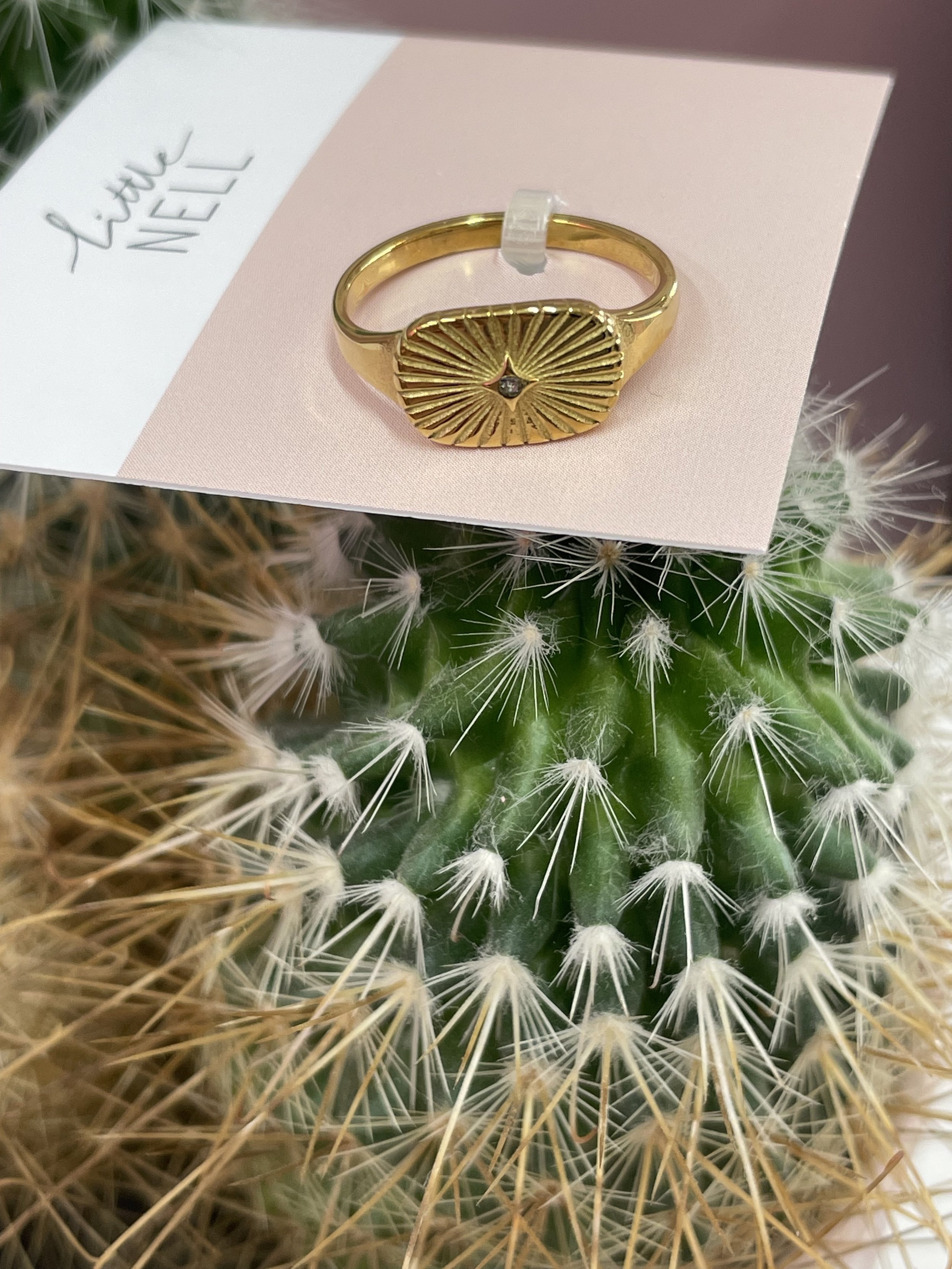 Little Nell - 'Starburst' Signet Ring