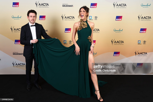 Melanie Bracewell Official Website