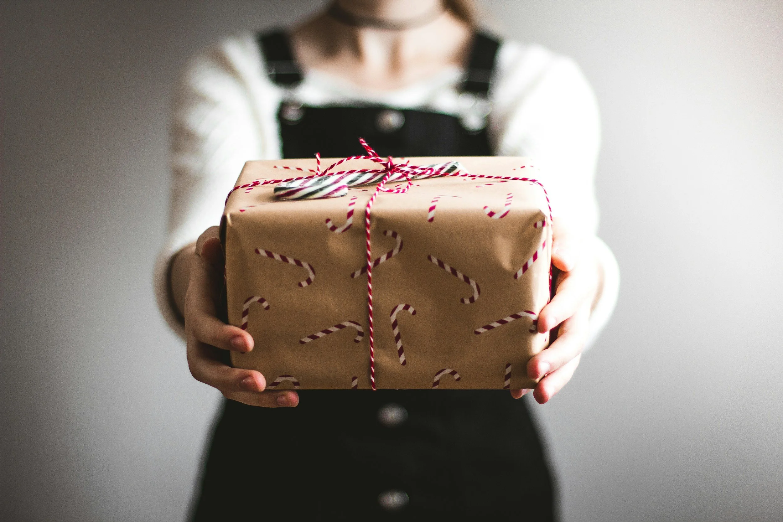 4 Ways to Give Incredible Gifts