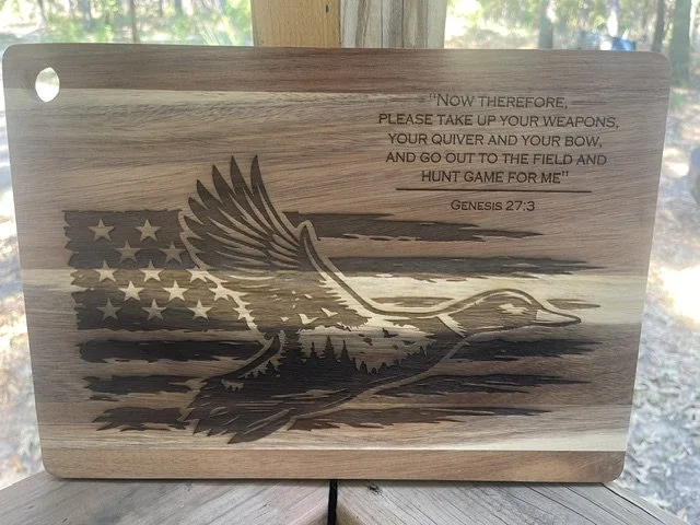 Patriotic Duck 14" Acacia Wood Cutting Board
