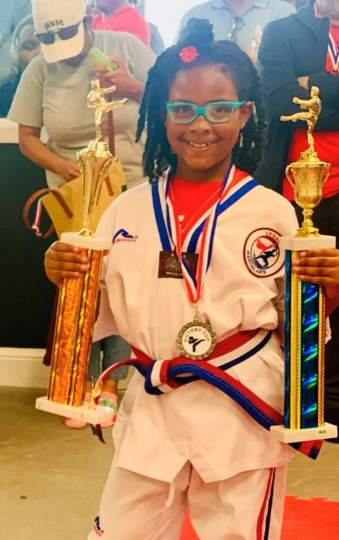 Holiday Social Media Posts (1).jpg