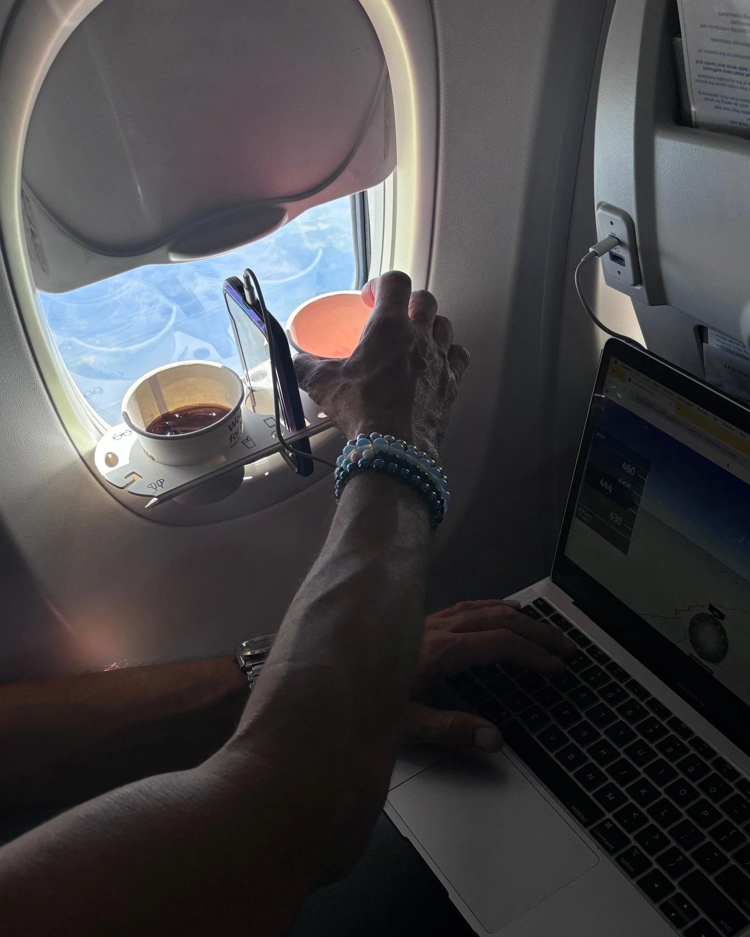 Travel smarter with BevLedge! ✈️ Keep your drinks secure and within reach while you work or relax at 30,000 feet. Share your travel moments with us using #BevLedge! 🍹✨
-
-
-
-
-
-
-
-
-
-
#TravelSmart #InFlightComfort #SipInStyle #TravelEssentials #