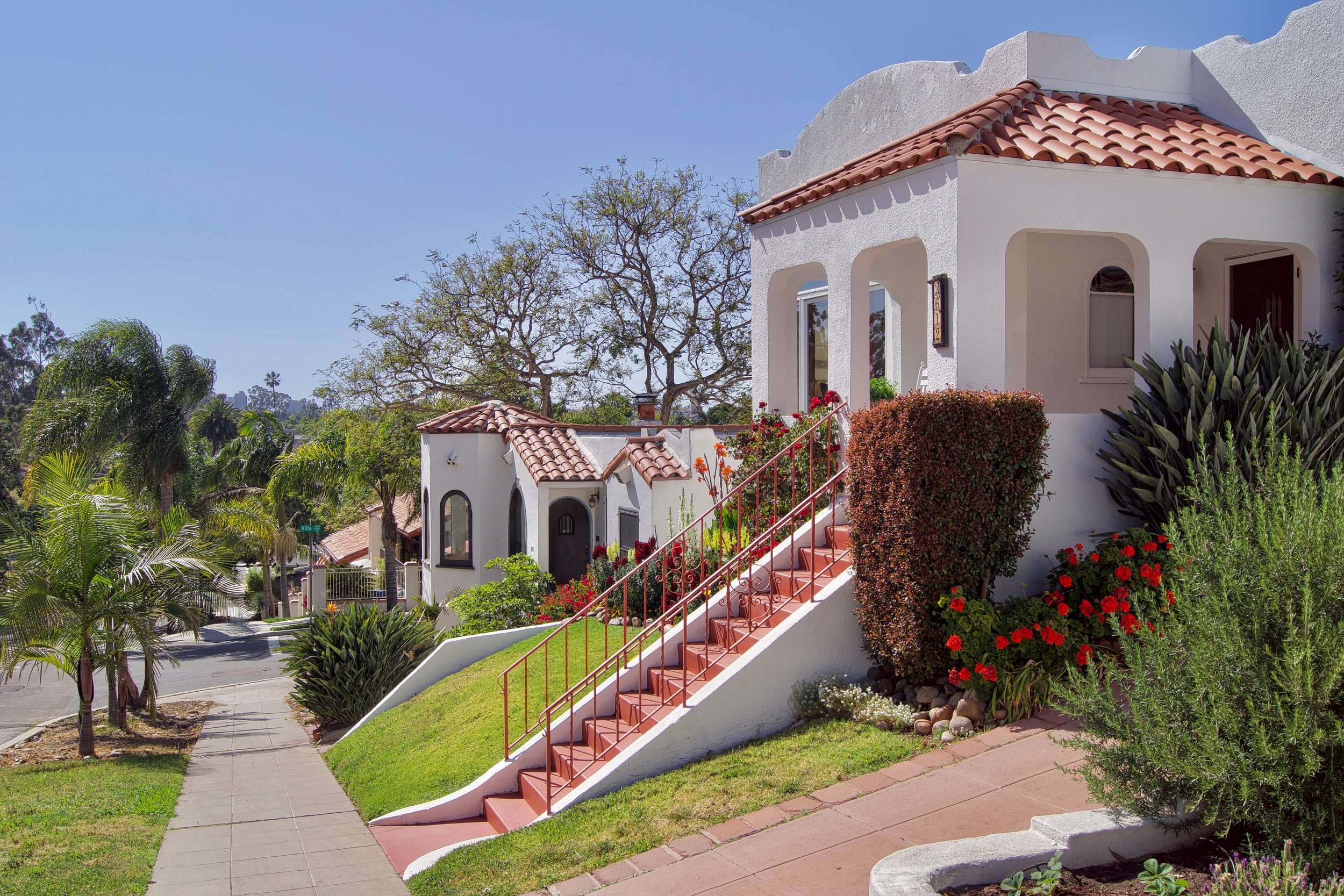 real-estate-neighborhood-community-homes-2023-11-27-05-33-17-utc.jpg