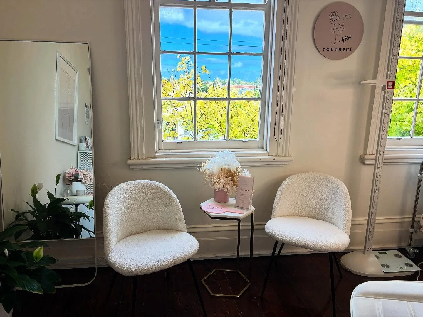 Where you feel heard and understood. 

Our clinic is designed to make you feel comfortable, confident, and cared for.