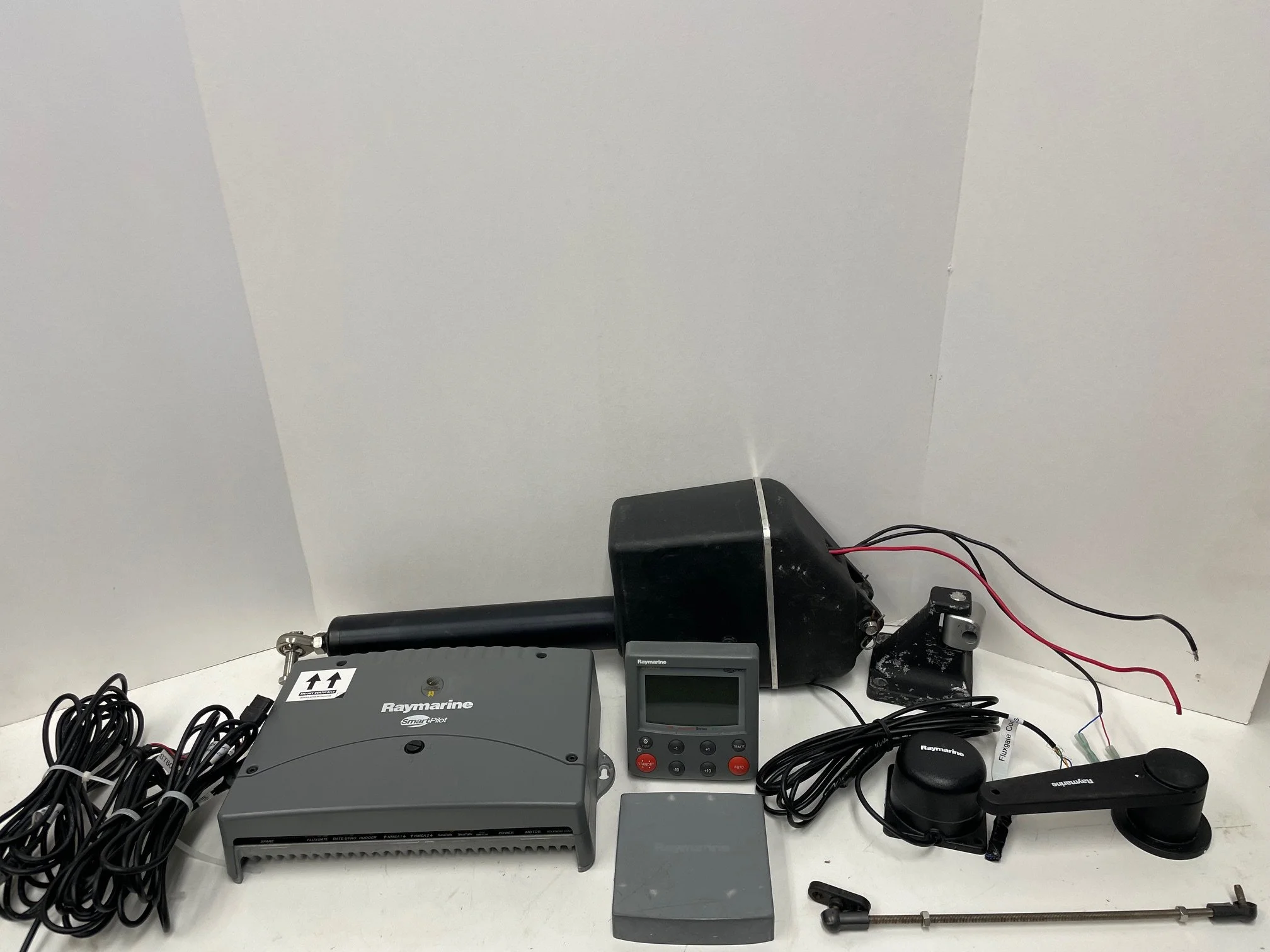 Raymarine Linear Type 1 Drive Autopilot Complete $2000