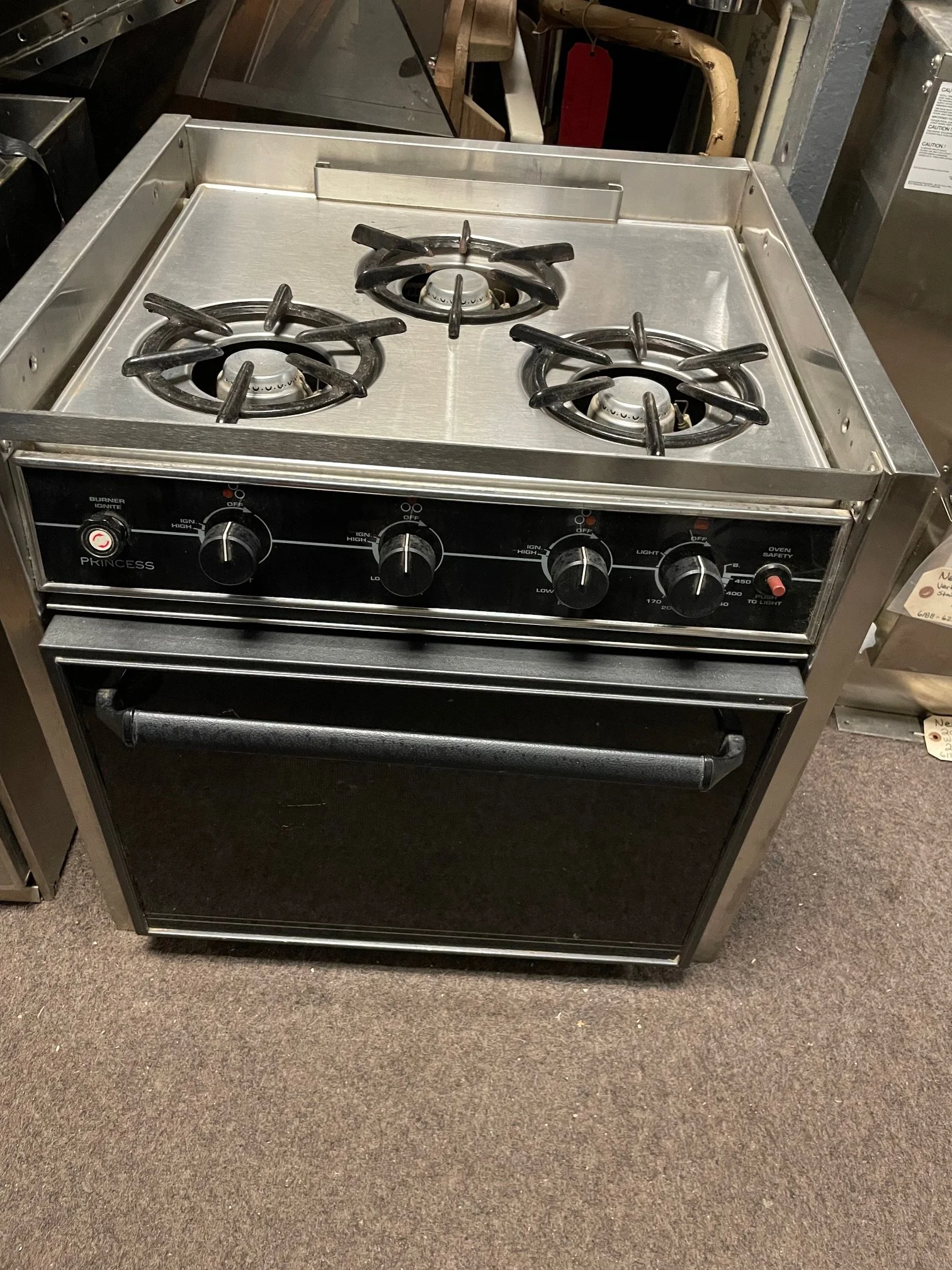 Seaward 3 burner LPG with oven 22w x 19-1/2d x 22”h never used $650.00