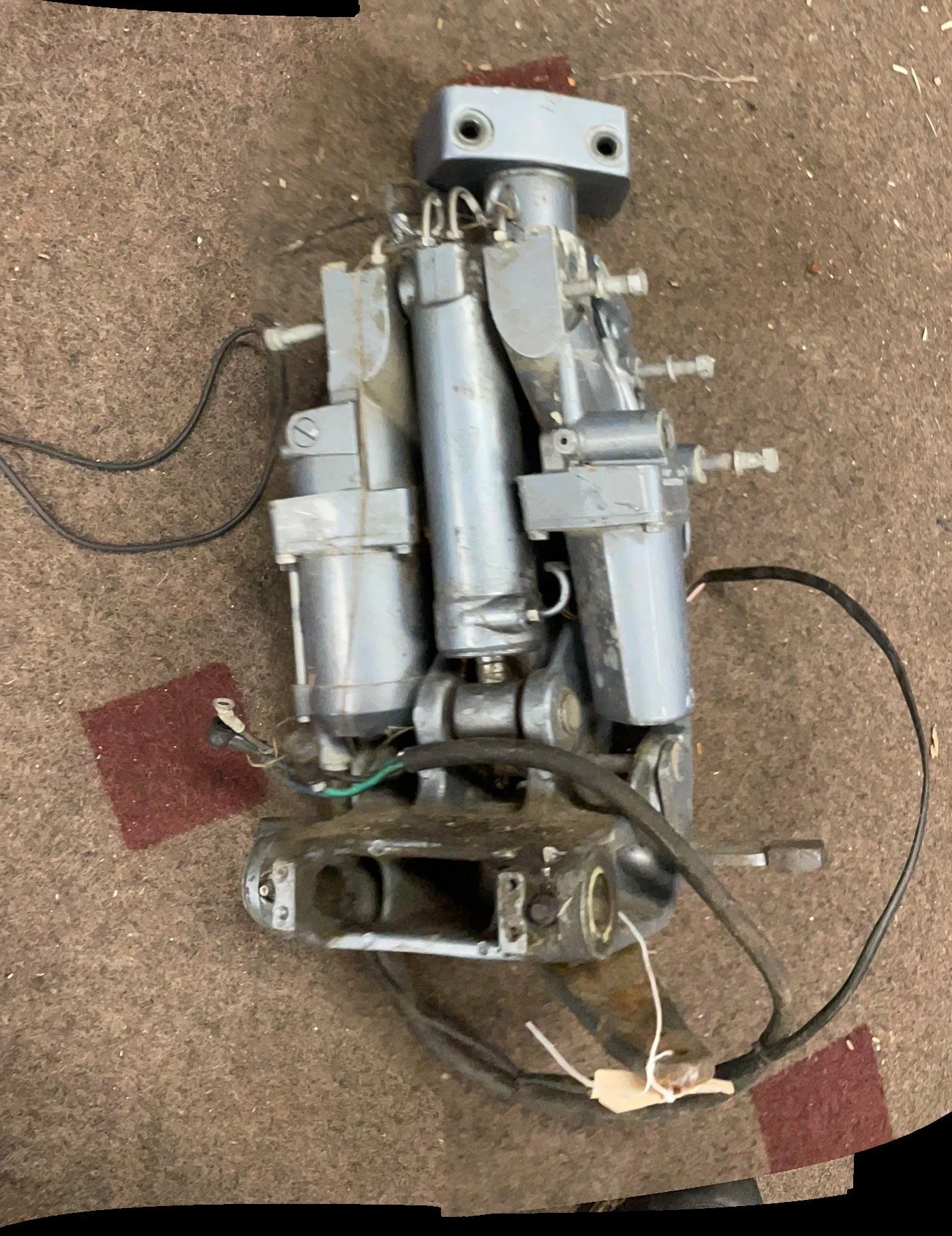 Tilt &amp; Trim assembly for1988 Yamaha 225 $400