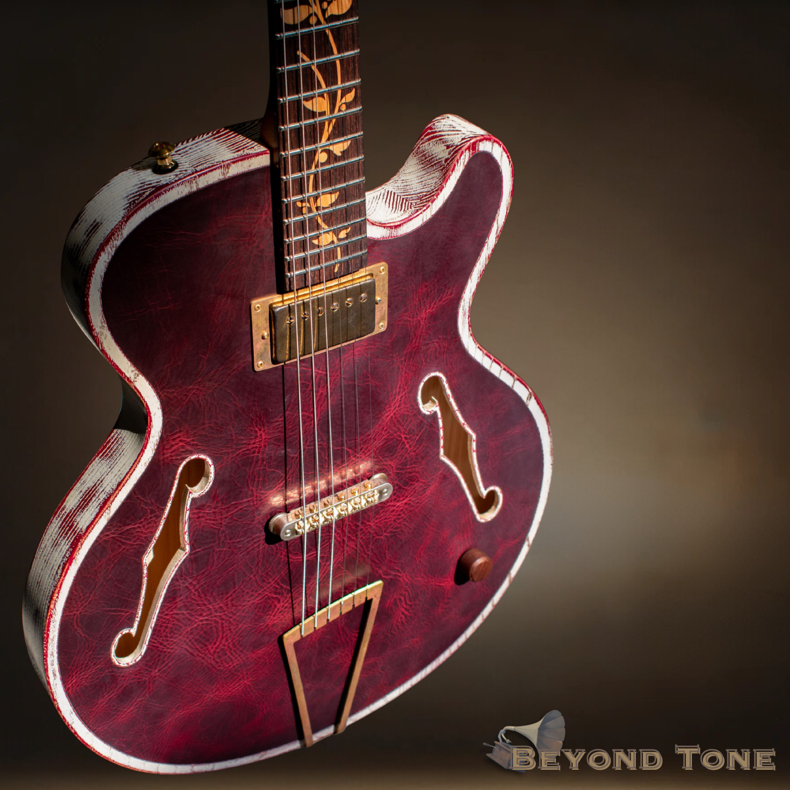 Paoletti Bloody Ivy Leather archtop